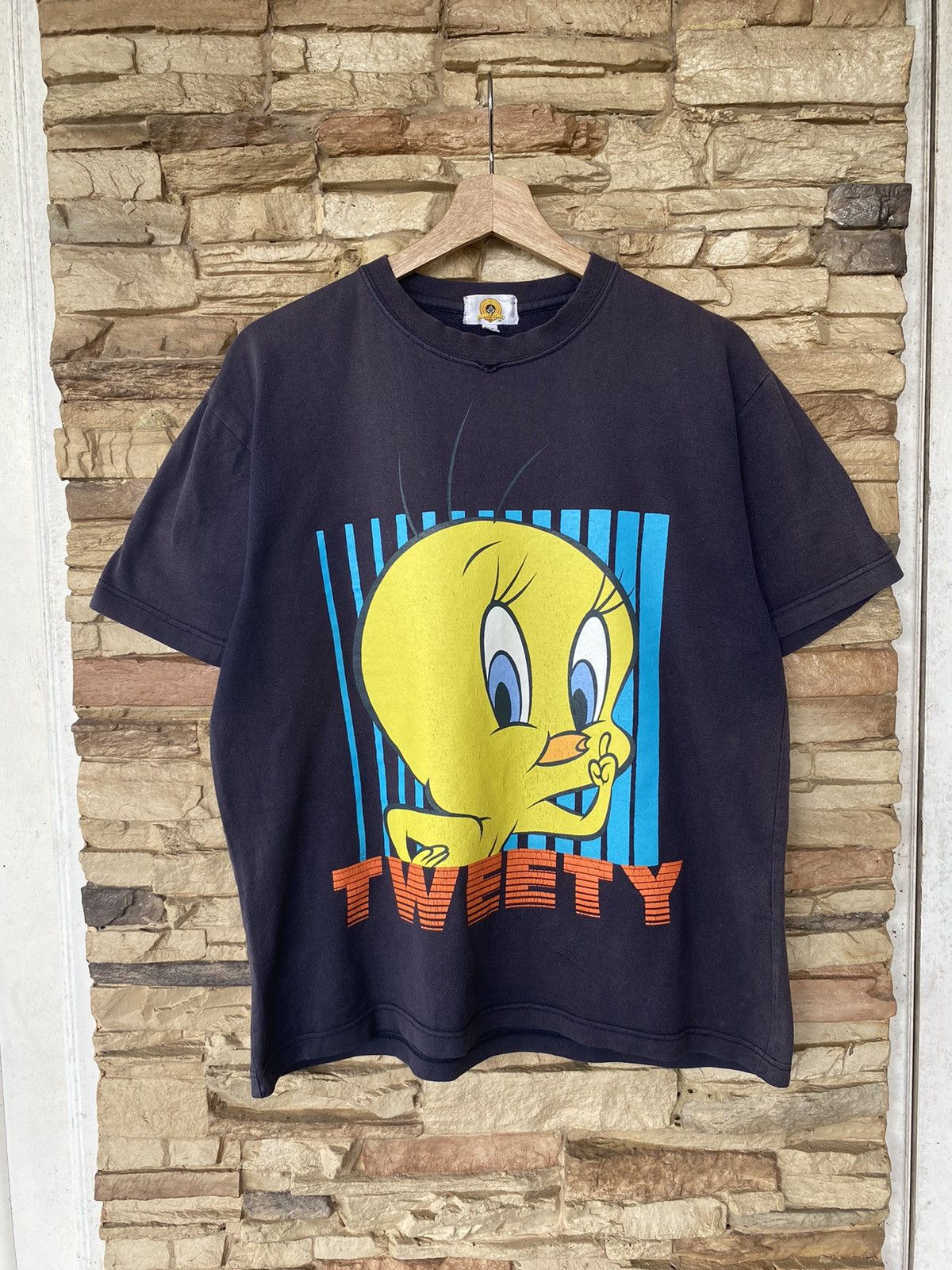 Vintage Vintage 90s Tweety Looney Tunes Cartoon Tees Distressed Faded Vtg Size US M / EU 48-50 / 2 - 1 Thumbnail