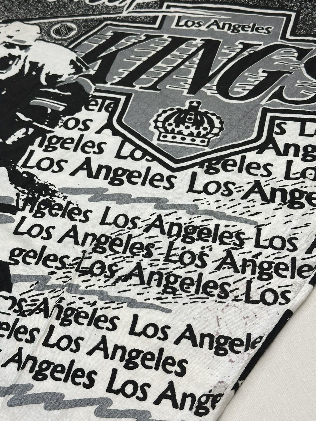 NHL Deadstock Vintage 90s LA Kings AOP Magic Johnson T’s AMW XXL Size US XXL / EU 58 / 5 - 18 Thumbnail