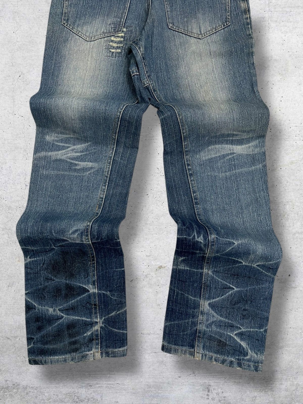 KMRii VINTAGE GURU GUMU 90S JAPAN DESIGNER DISTRESSED ICON DENIM Size US 30 / EU 46 - 11 Thumbnail