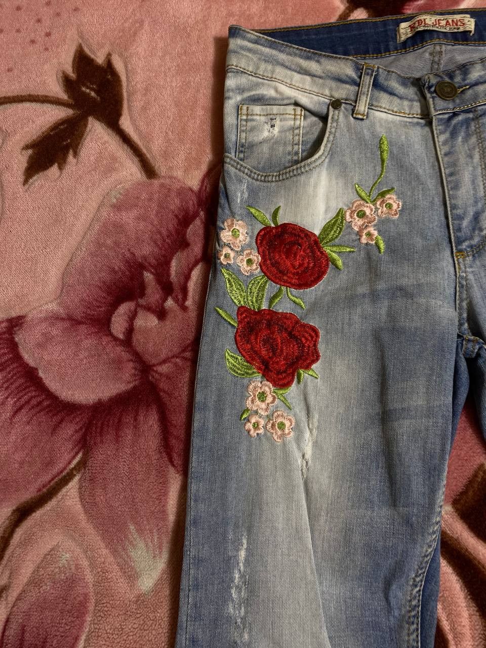 Japanese Brand Dirty Painted Distressed Flower print Faded Baggy Jeans Y2K Size US 30 / EU 46 - 5 Thumbnail