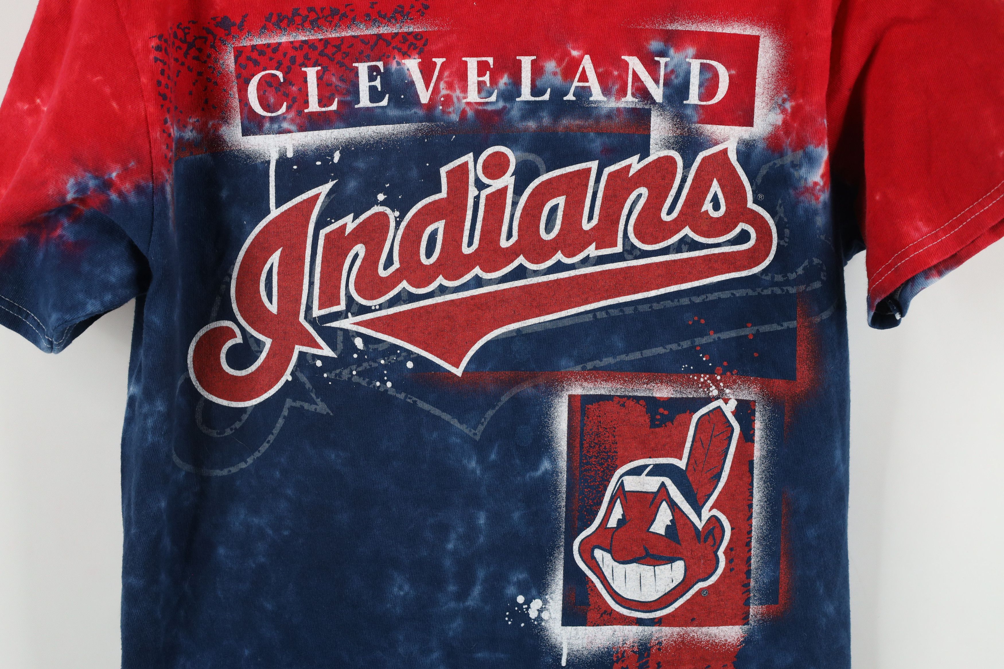 Vintage Vintage 90s Acid Wash Chief Wahoo Cleveland Indians T-Shirt Size US M / EU 48-50 / 2 - 4 Thumbnail