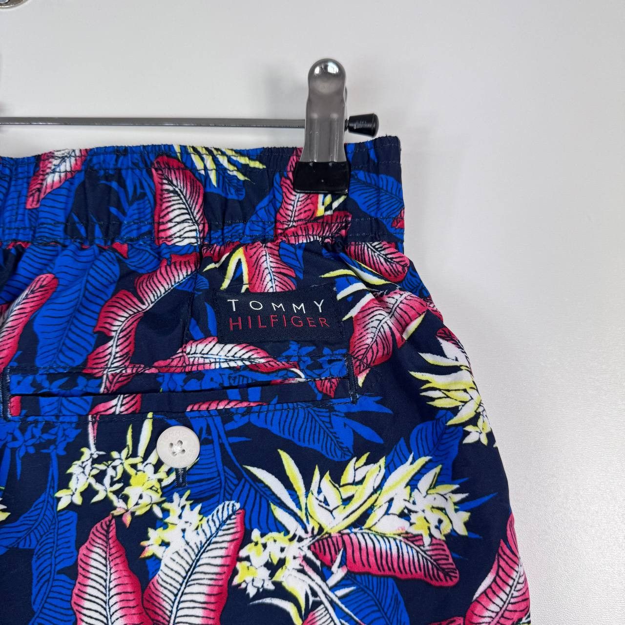 Tommy Hilfiger Tommy Hilfiger Swim Shorts Floral Tropical Mens M Size US 30 / EU 46 - 4 Thumbnail