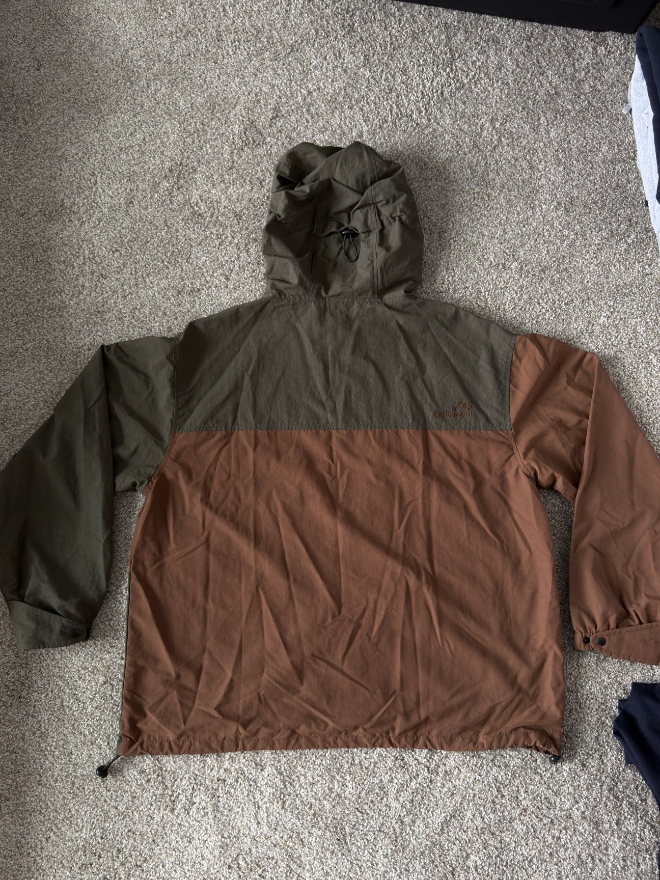 18 East Lookout Hooded Shell in Brown, Men's (Size M) — image 2 of 6
