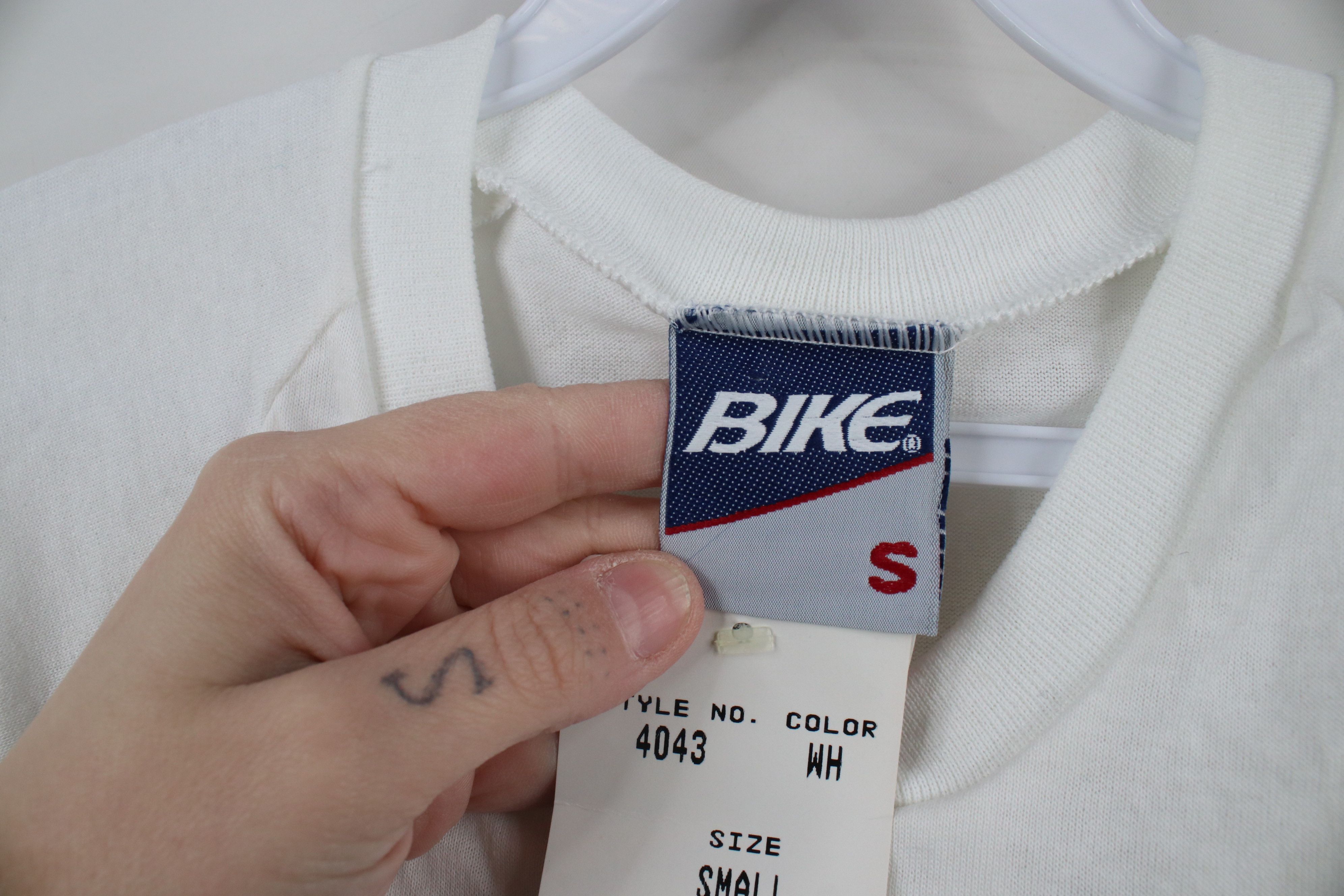 Vintage Deadstock Vintage 80s 90s Streetwear Henley T-Shirt USA Size US S / EU 44-46 / 1 - 11 Thumbnail
