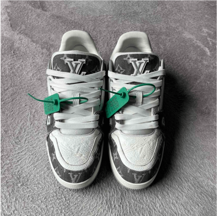 Louis Vuitton Louis Vuitton Training Denim Grey Lowtop Sneakers 42.5 Men Size US 9 / EU 42 - 1 Thumbnail