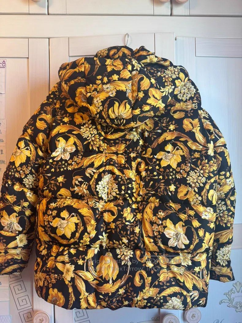 Versace Versace Baroque goose down jacket Size M / US 6-8 / IT 42-44 - 8 Thumbnail