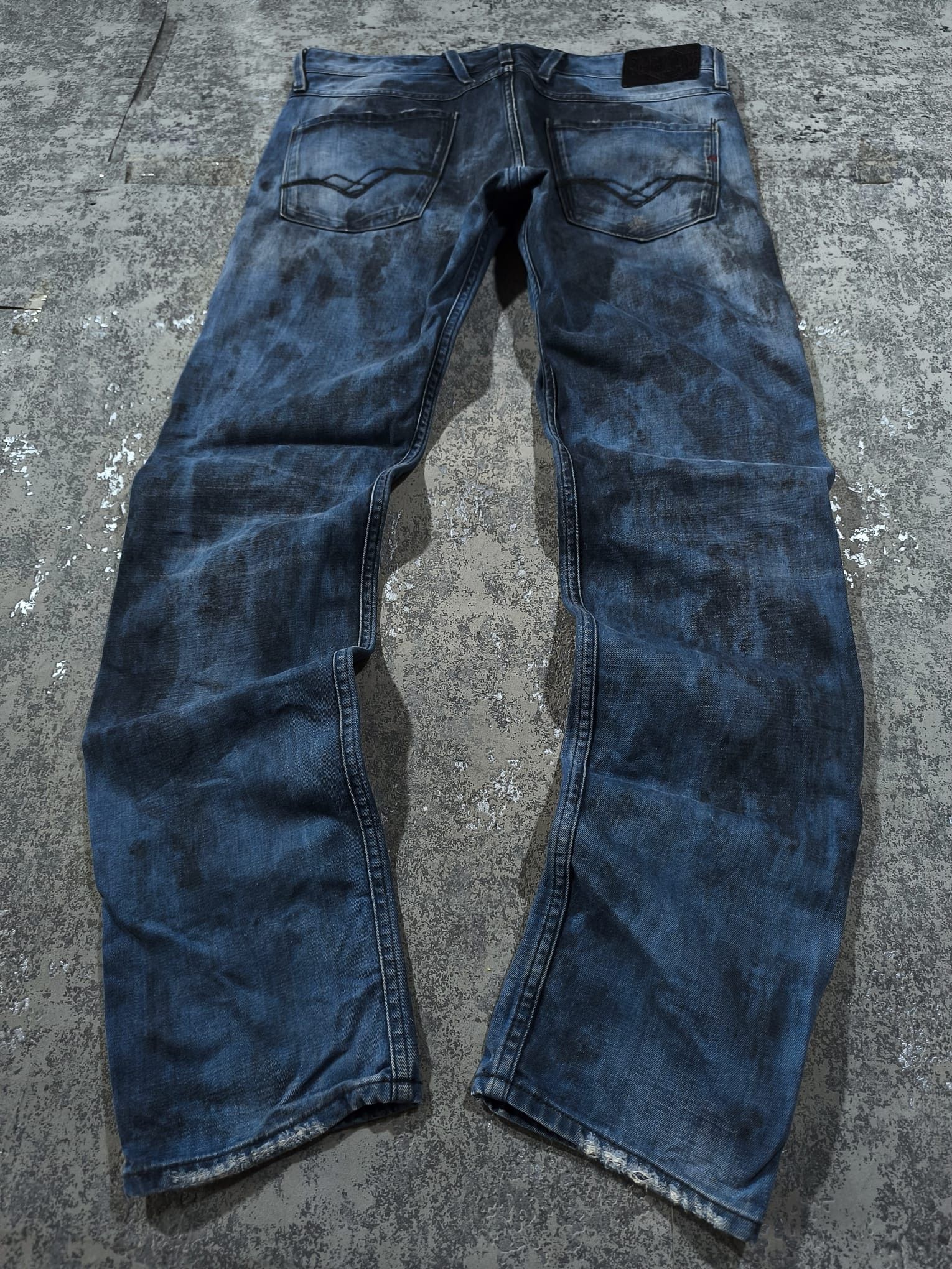 Other REPLAY ITALY HEDI SLIMANE ROCKSTAR STAINED LOOK JEANS Size US 34 / EU 50 - 2 Thumbnail