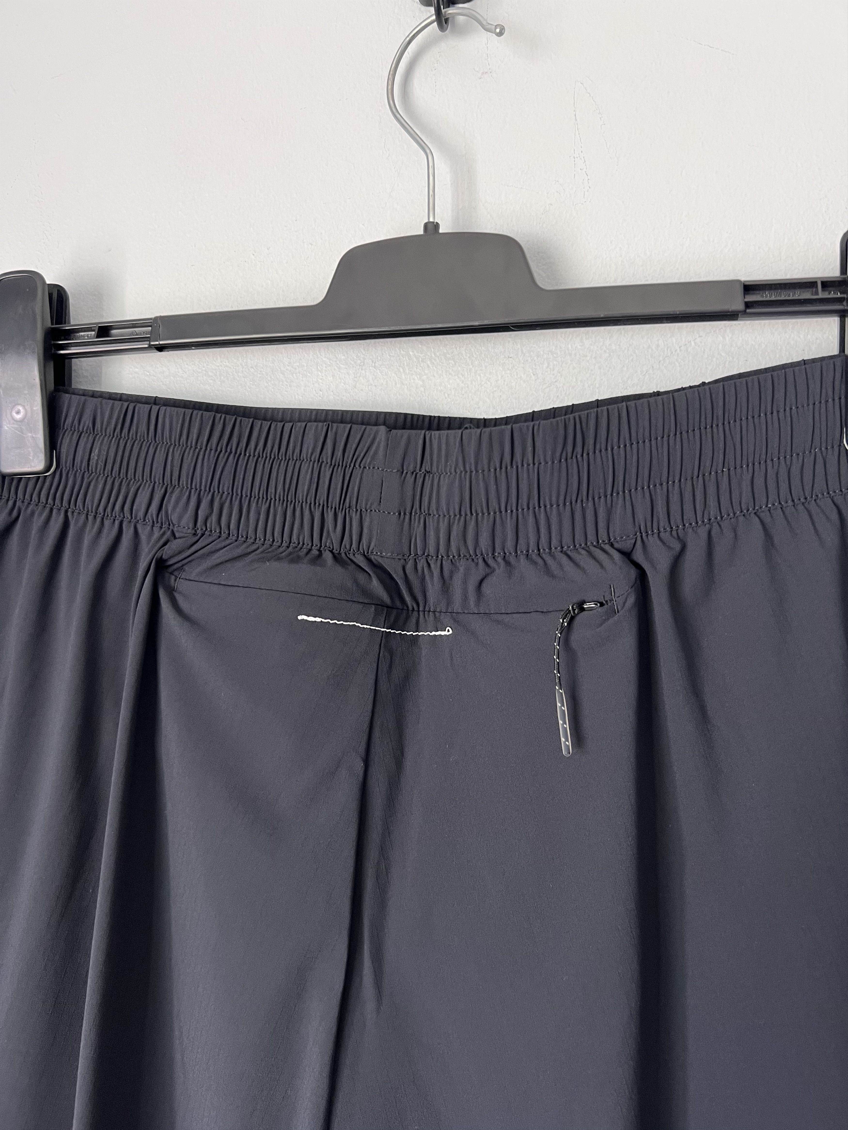 Maison Margiela × Salomon MM6 Maison Margiela Salomon Shorts in Black Size US 34 / EU 50 - 6 Thumbnail