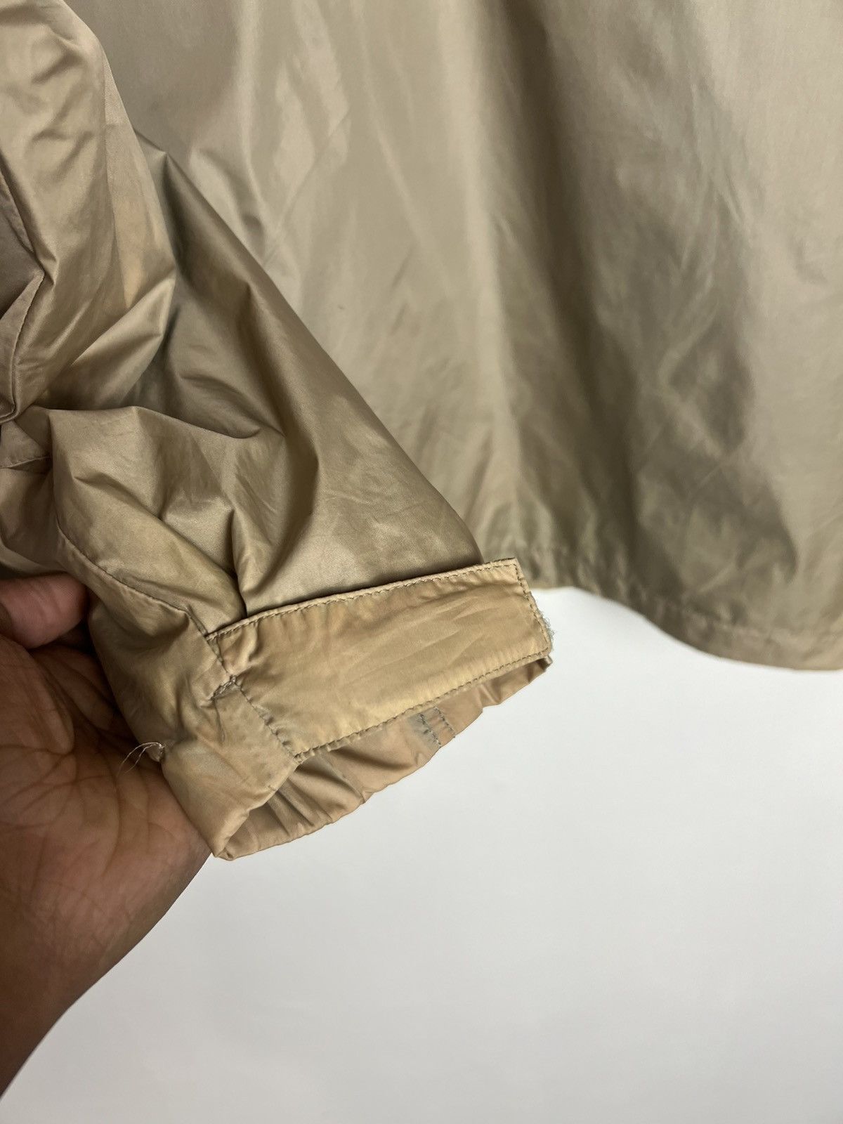 The North Face The North Face Nylon Windbreaker Jacket with Hoodie Size US L / EU 52-54 / 3 - 11 Thumbnail