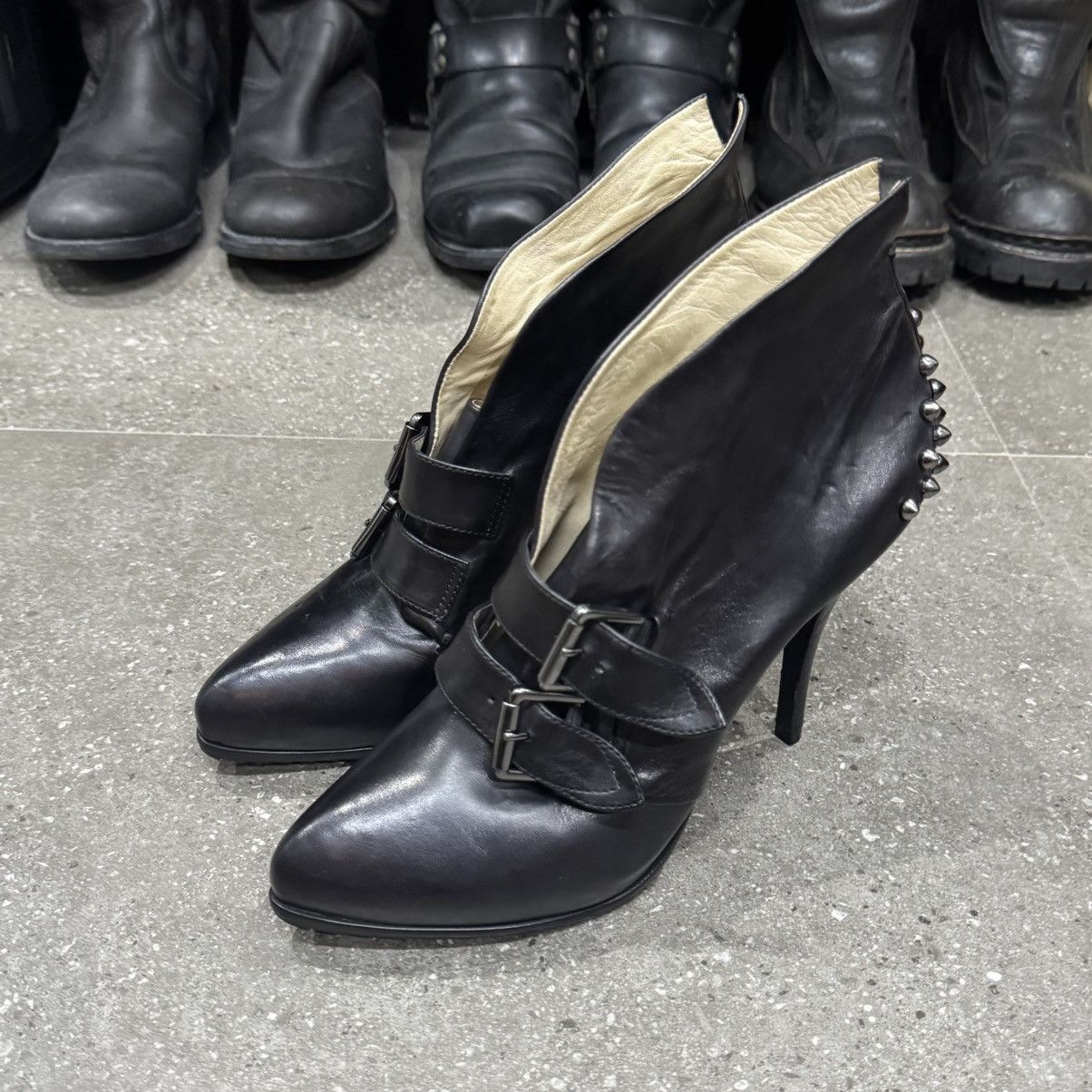 Alexander McQueen Alexander Mcqueen Leather Studded Heels Ankle Boot Size US 8 / IT 38 - 12 Thumbnail