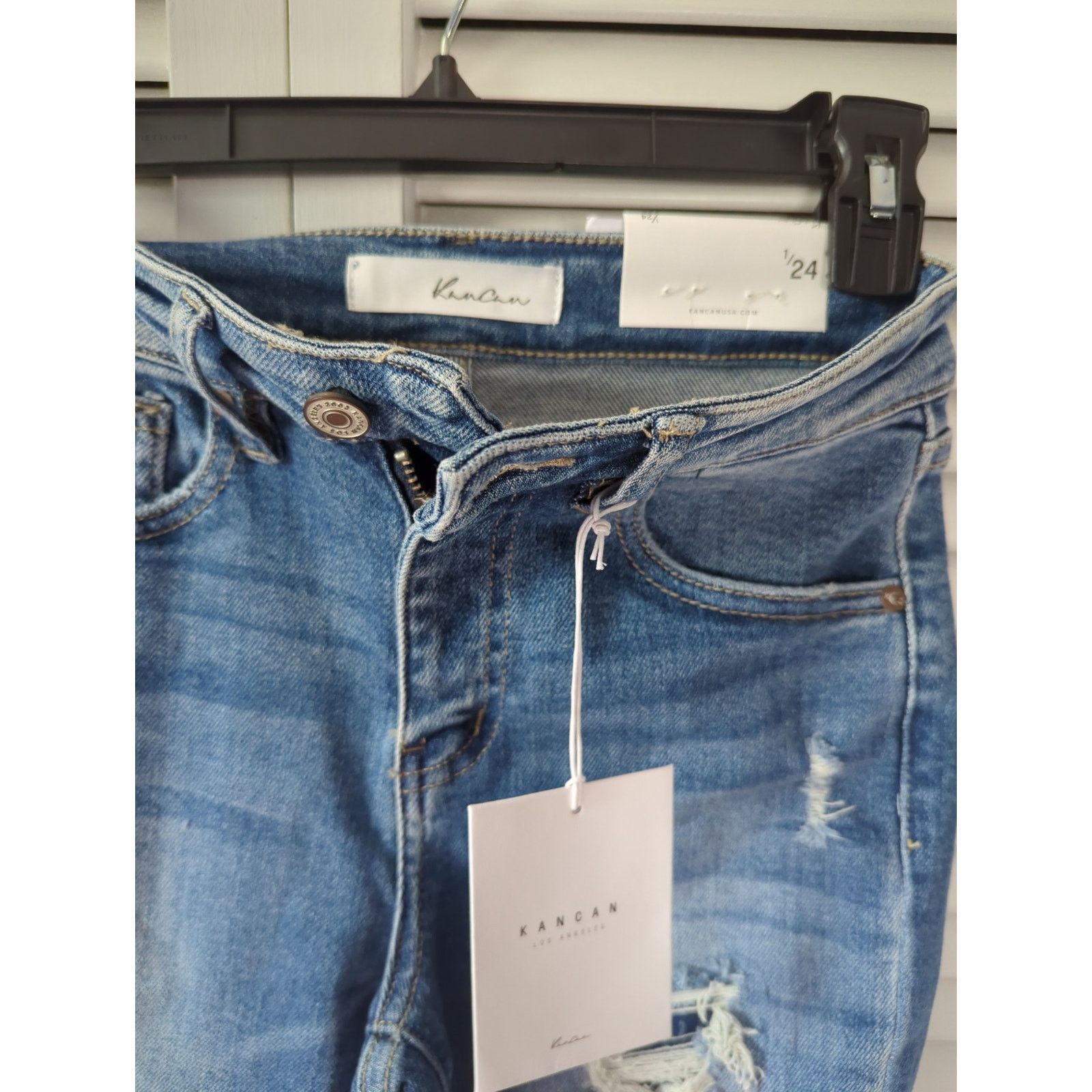 Kancan USA KANCAN NWT Distressed Straight Leg - Sz 1/24 Size 24" / US 00 / IT 34 - 4 Thumbnail