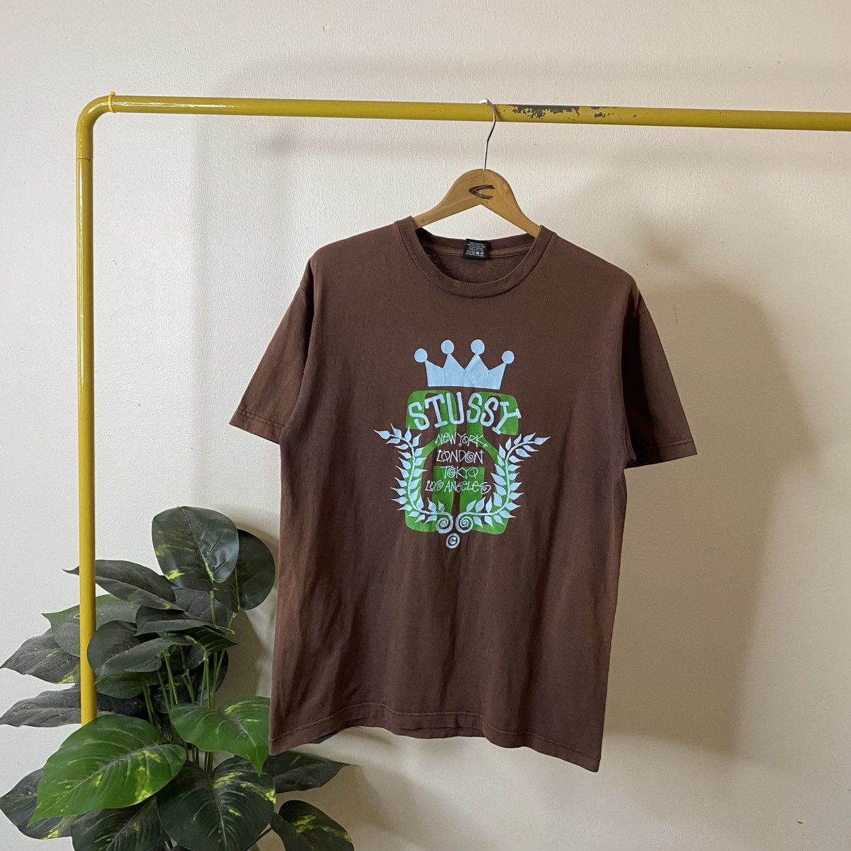 Stussy Vintage 2000s Stussy Crown Tour Tee Skater Streetwear Size US M / EU 48-50 / 2 - 1 Thumbnail
