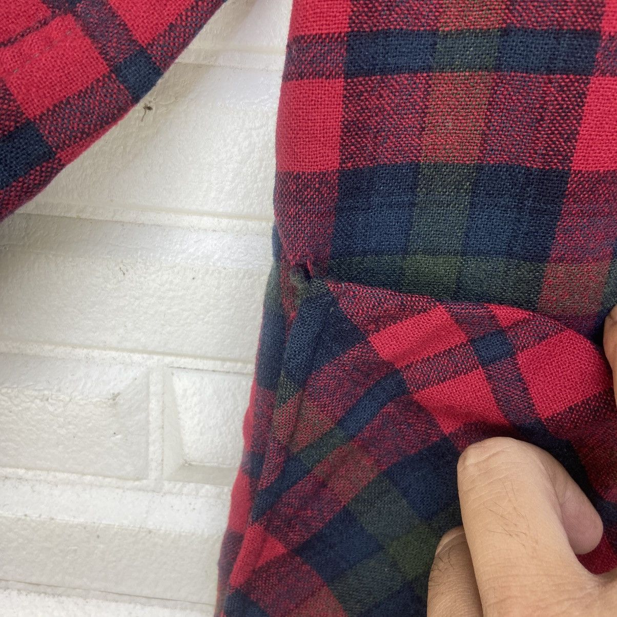 Pendleton Vintage Pendleton Red Checked Tartan Pure Virgin Wool Coat Size US L / EU 52-54 / 3 - 12 Thumbnail