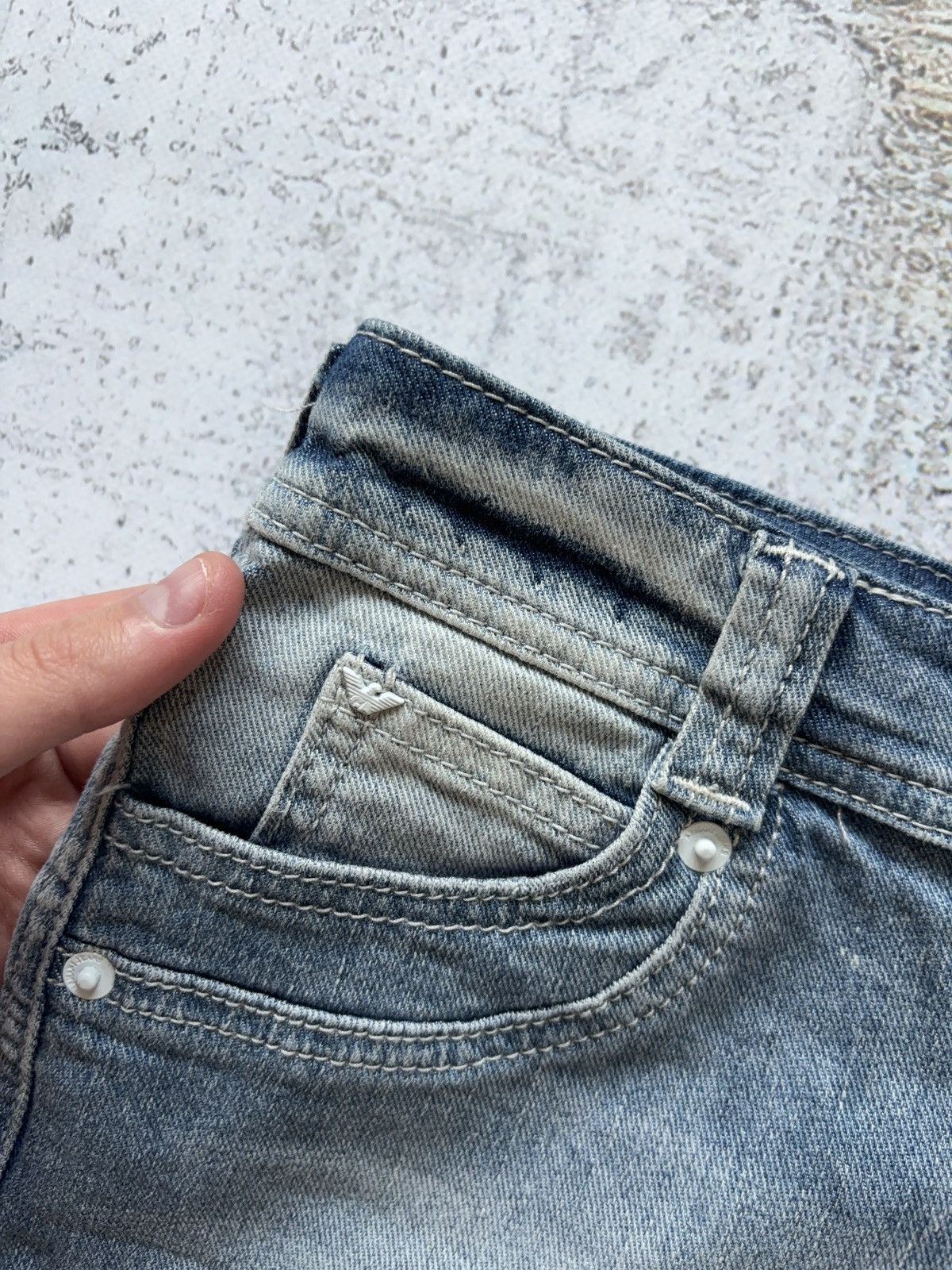 Armani Armani Jeans vintage washed mini denim basic skirt Size 26" / US 2 / IT 38 - 11 Thumbnail
