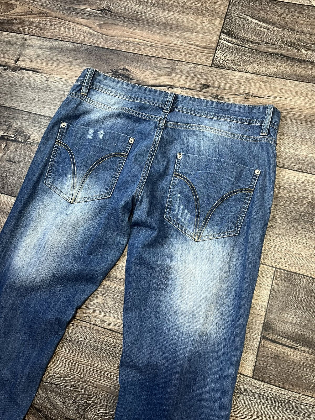 Dolce & Gabbana Vintage Dolce & Gabbana Men’s Blue Ripped Jeans Size 34 Size US 34 / EU 50 - 8 Thumbnail
