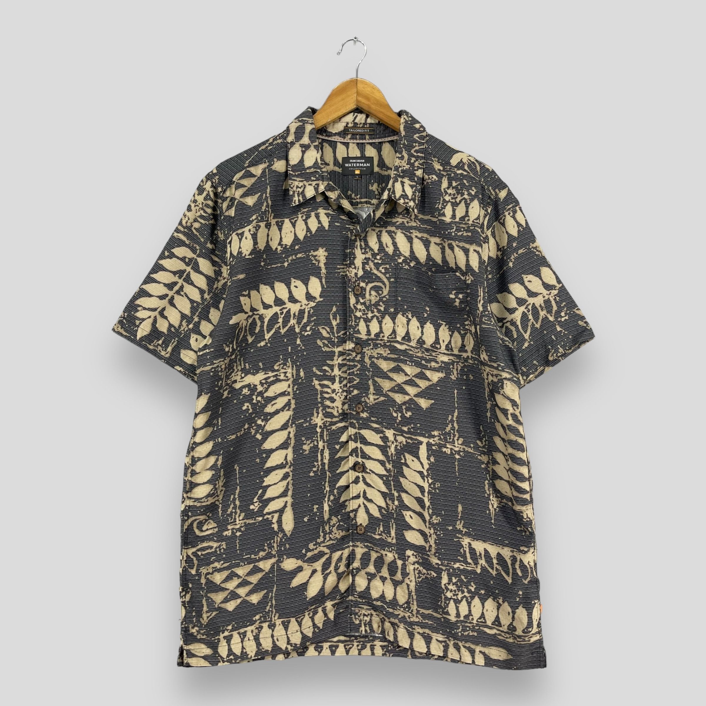 Quiksilver Vintage QUIKSILVER Waterman Flower Motive Hawaii Shirt Size US L / EU 52-54 / 3 - 1 Thumbnail