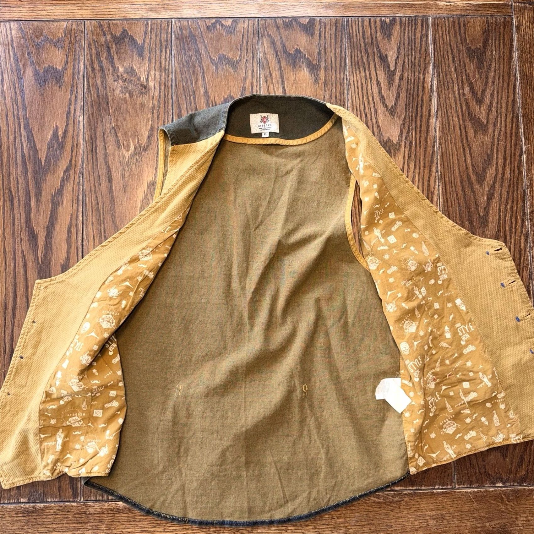 Vintage Aragaza Barcelona Vest Plaid Men’s Beige XL Button Up Waistcoat Regular Size Men Size US XL / EU 56 / 4 - 2 Thumbnail