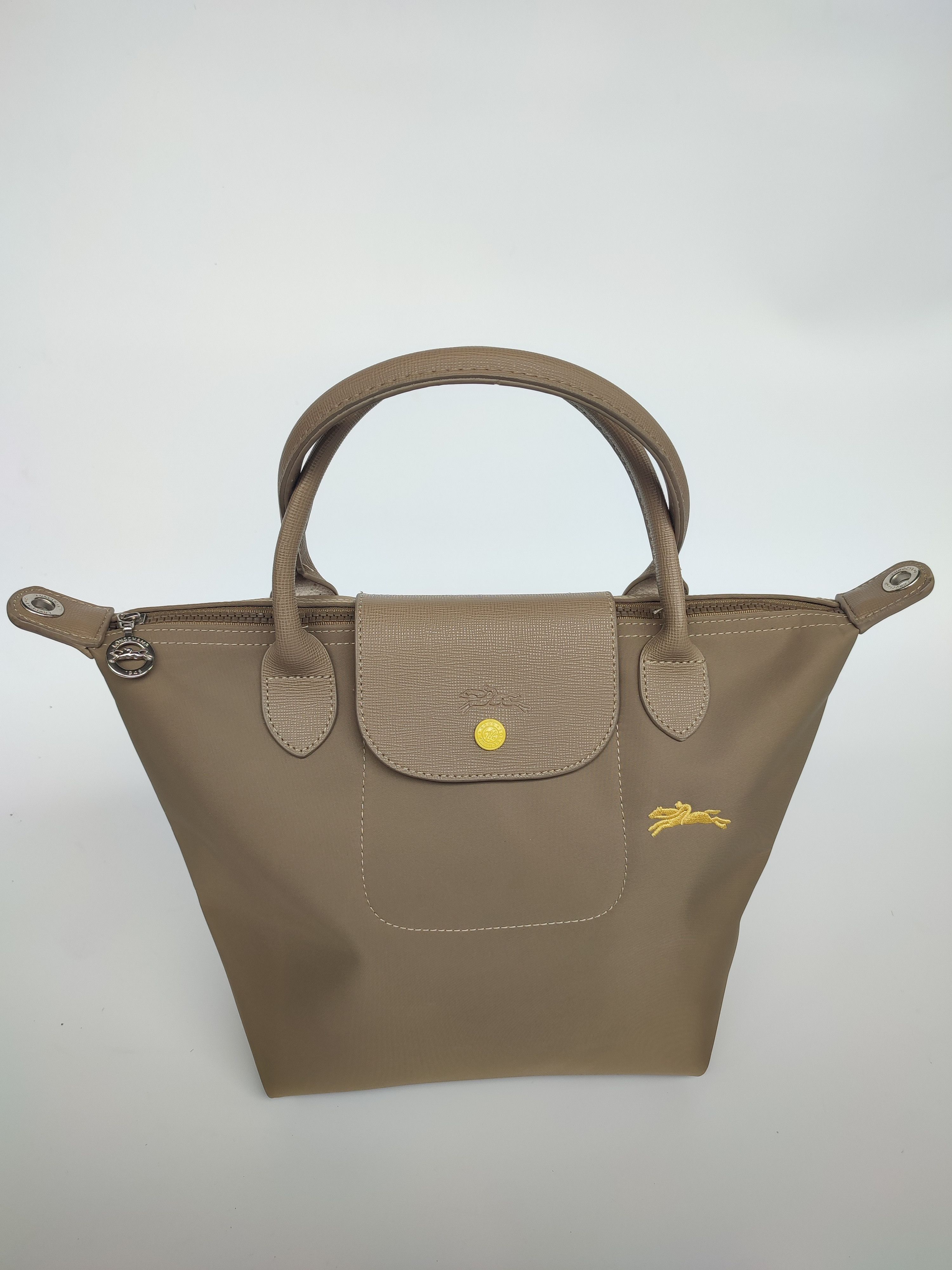 Longchamp AUTH LONGCHAMP LA PLIAGE 'M' DEPOSE Size ONE SIZE - 1 Thumbnail