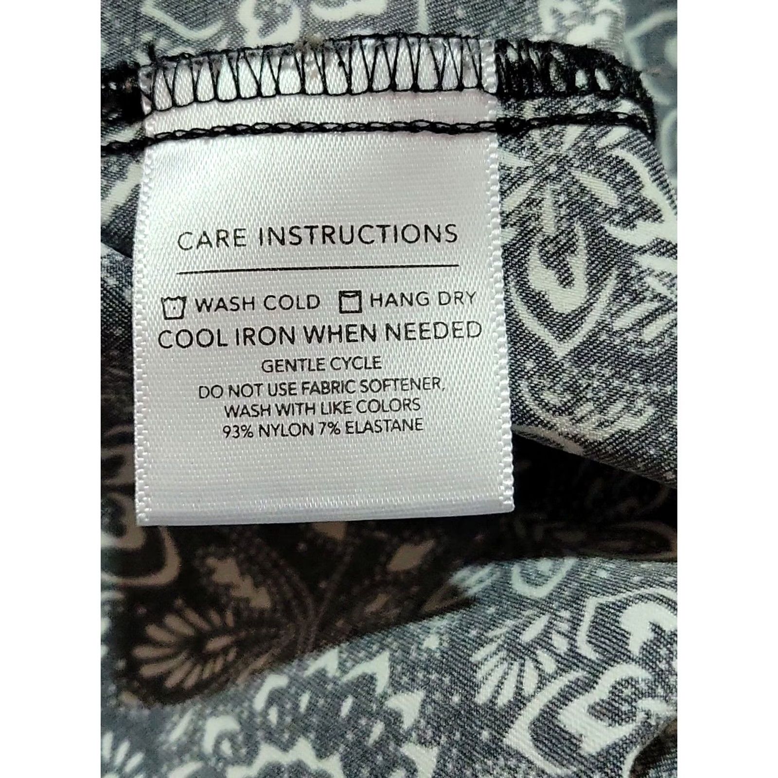 Mizzen+Main MIZZEN + MAIN Shirt Medium Black Floral Hawaii Short Sleeve Button Up Nylon Size US M / EU 48-50 / 2 - 4 Thumbnail