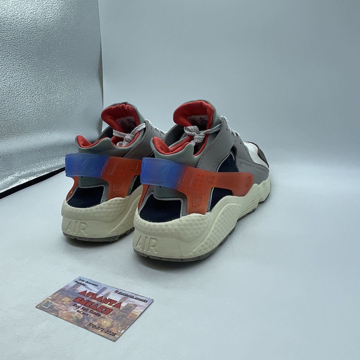 Nike Air huarache premium enigma stone Size US 12 / EU 45 - 5 Thumbnail