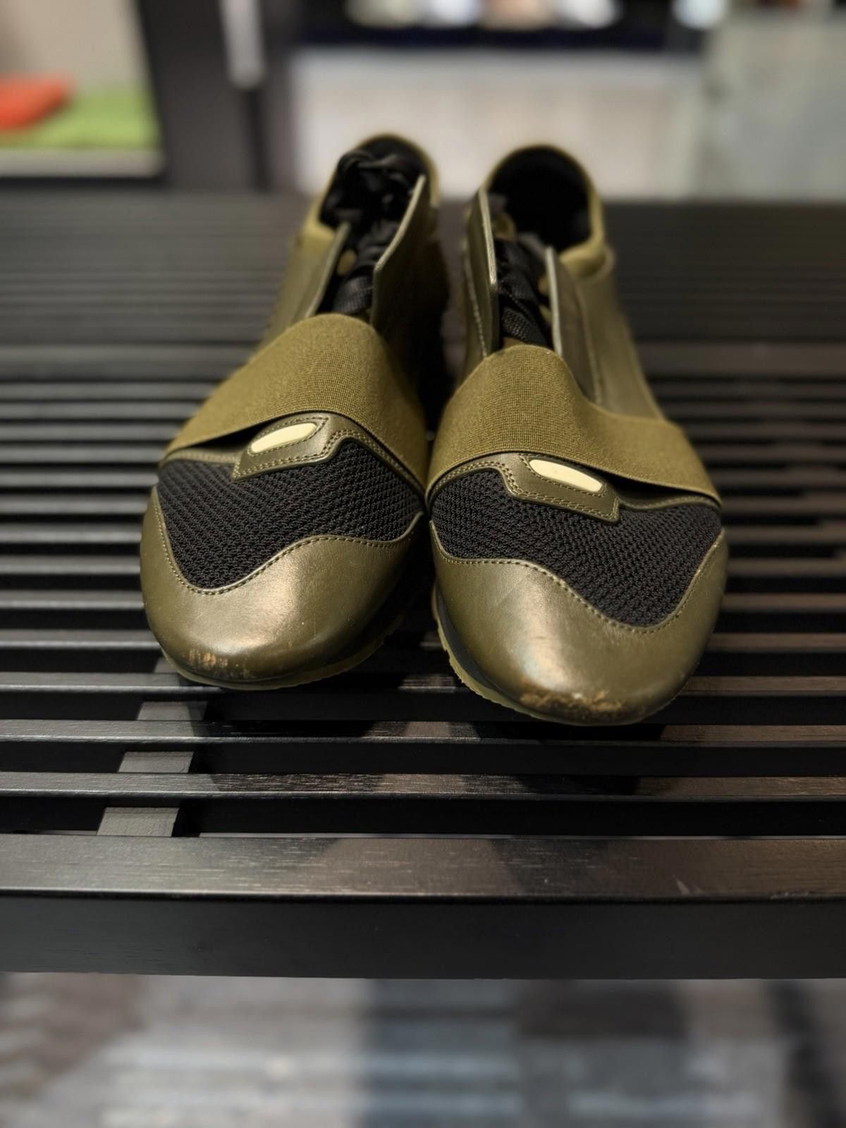 Balenciaga BALENCIAGA Race Runner Army Green Color Authentic 44EU/11US Size US 11 / EU 44 - 10 Thumbnail