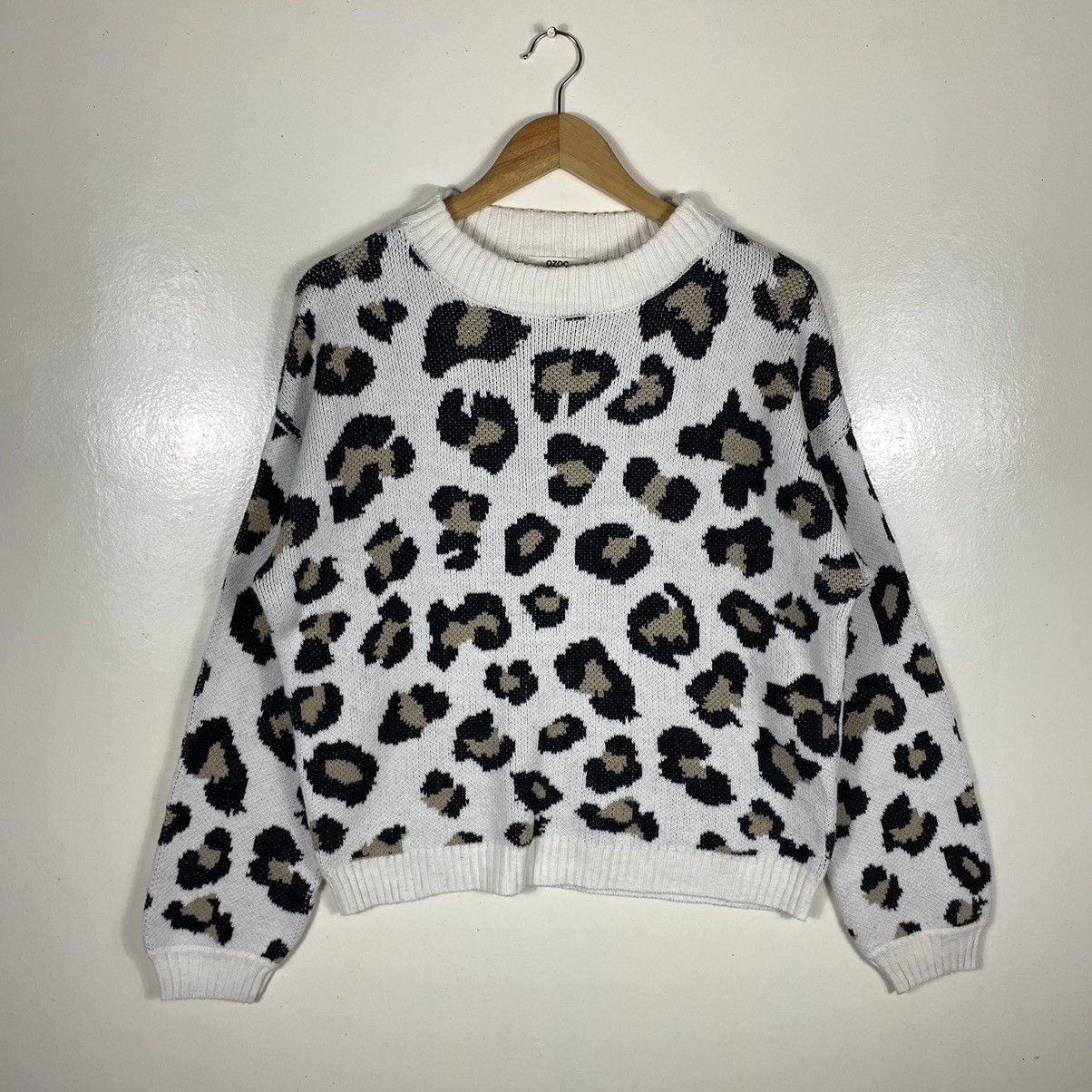 image of Designer Ozoc Knitted Sweatshirt For Unisex, Men's (Size Large)