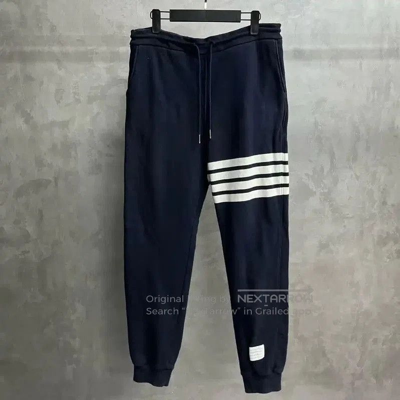 Thom Browne Thom Browne Women's Navy Cotton Relaxed Pants . Size 23" - 1 Thumbnail
