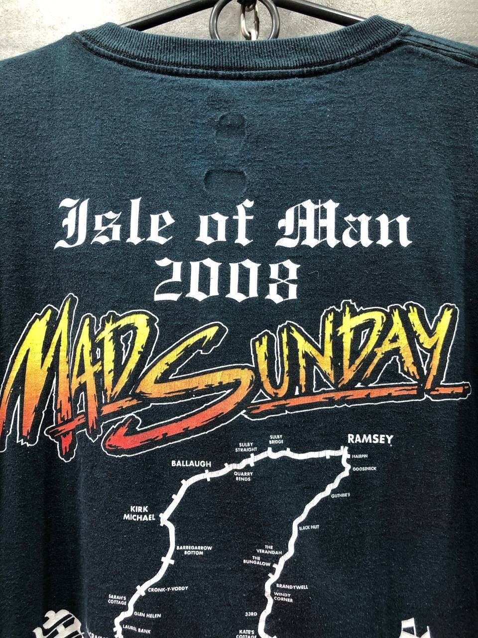 Vintage Vintage Isle of Man 2008 Mad Sunday Racing Moto Tee T-Shirt Size US XXL / EU 58 / 5 - 9 Thumbnail