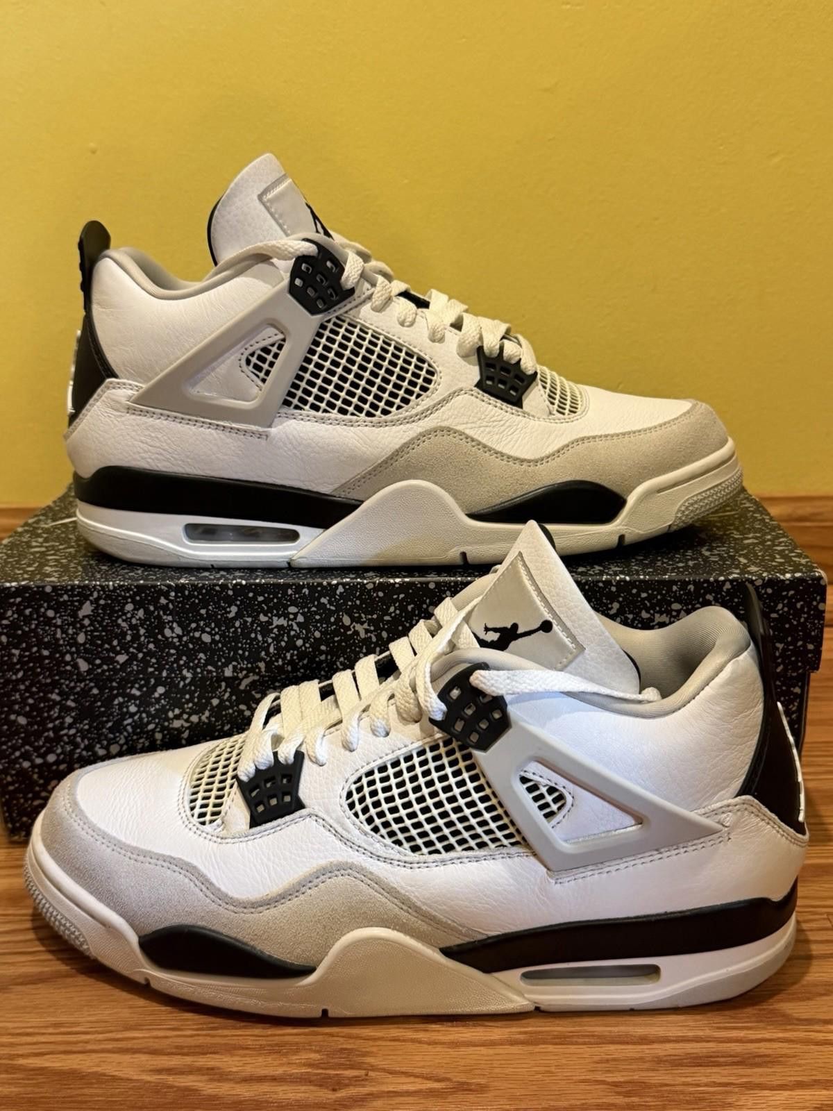 Jordan 4 Military Black Size 10.5 Og All DH6927-111