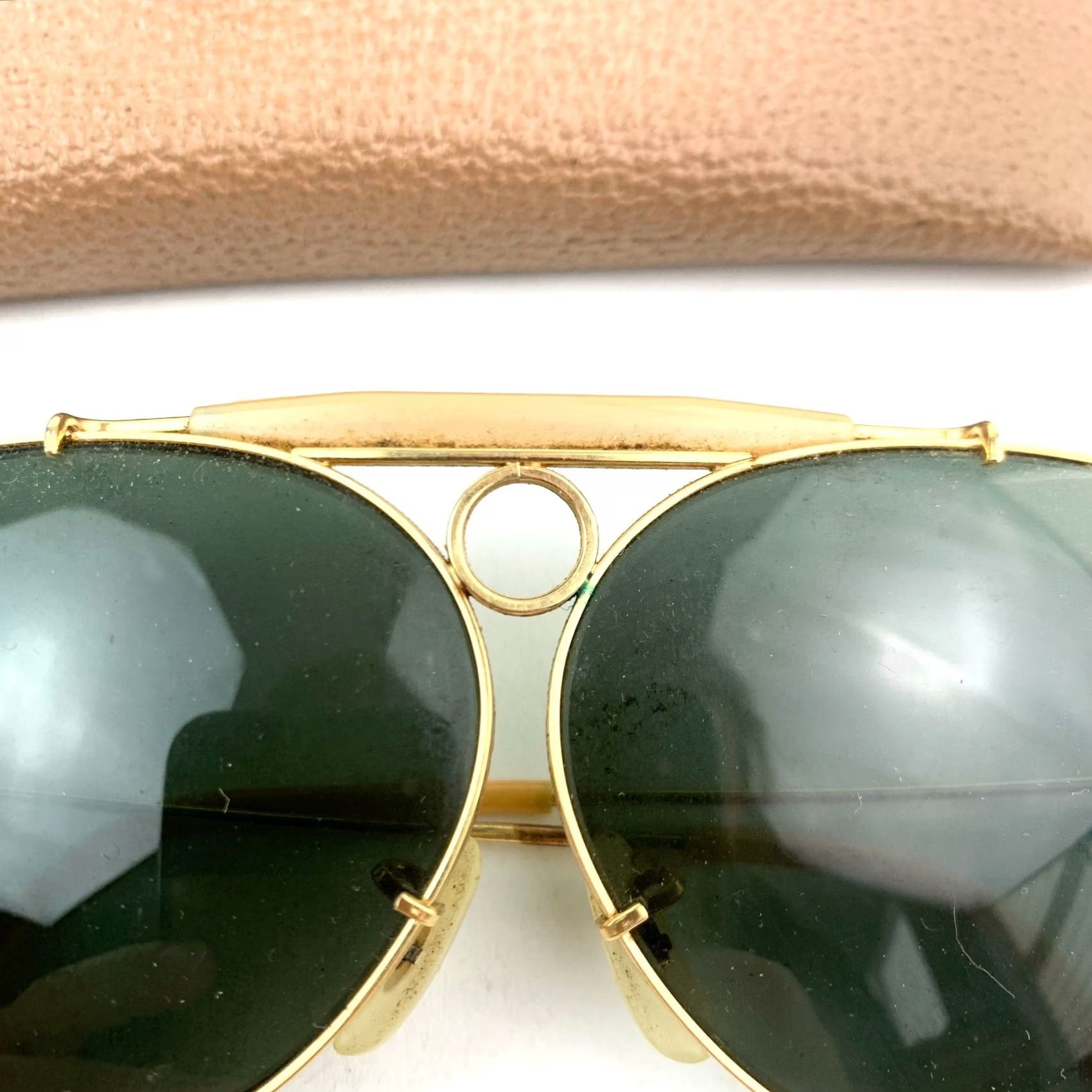 Vintage VINTAGE Ray-Ban Sunglasses Aviator Gold Frames with Cable Arms Unisex Adult Decot Shooter Style Size ONE SIZE - 6 Thumbnail