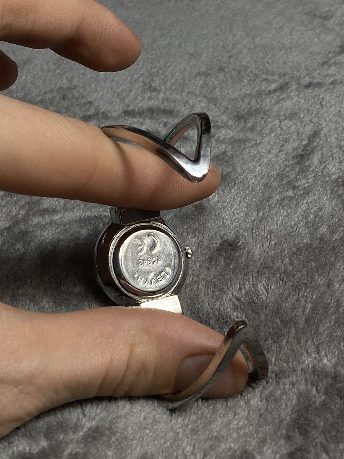 Japanese Brand × Vintage Futuristic Vintage Bracelet-Watch in Japanese Style Size ONE SIZE - 8 Thumbnail