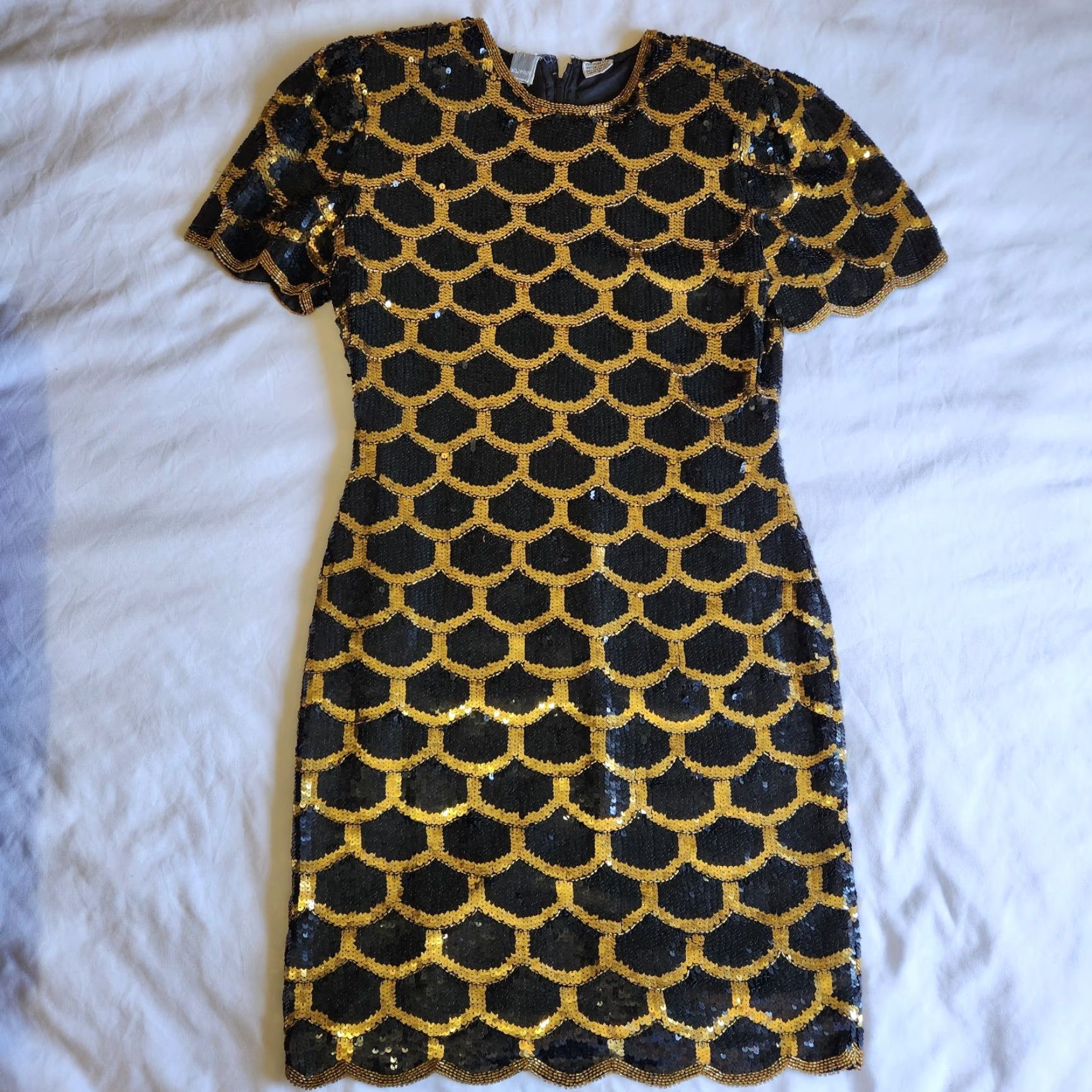Sperry Vintage 80's Scalloped Sequin Black Gold Silk Dress as seen on Katy Perry Size S by Laurence Kazar Size S / US 4 / IT 40 - 3 Thumbnail