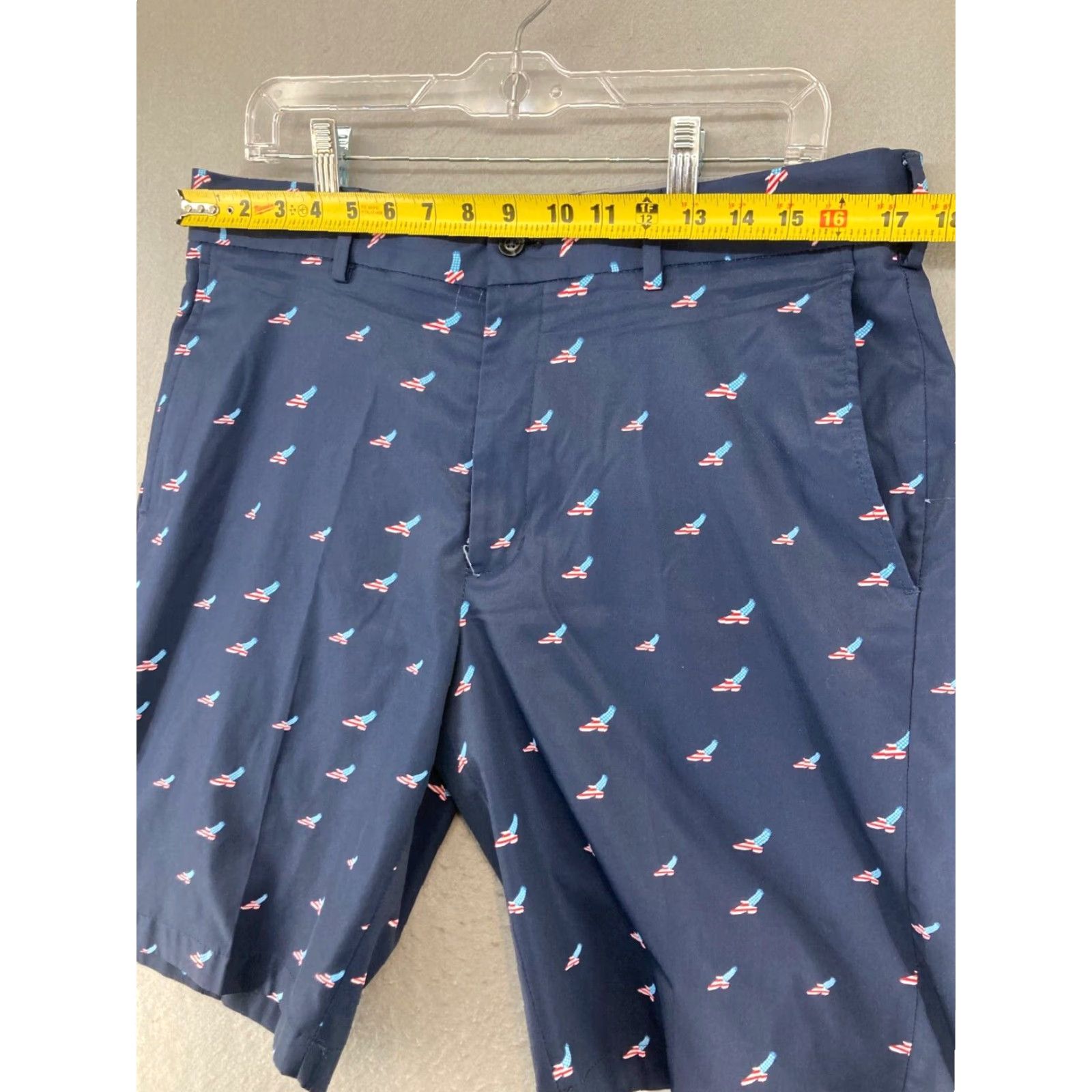 Vintage Walter Hagen Mens Shorts Chino 35 Blue Graphic Print American Theme Mens Regular Waist 35 Inseam 10 Blue Polyester Microfiber Zipper Pocket Size US 35 - 2 Thumbnail