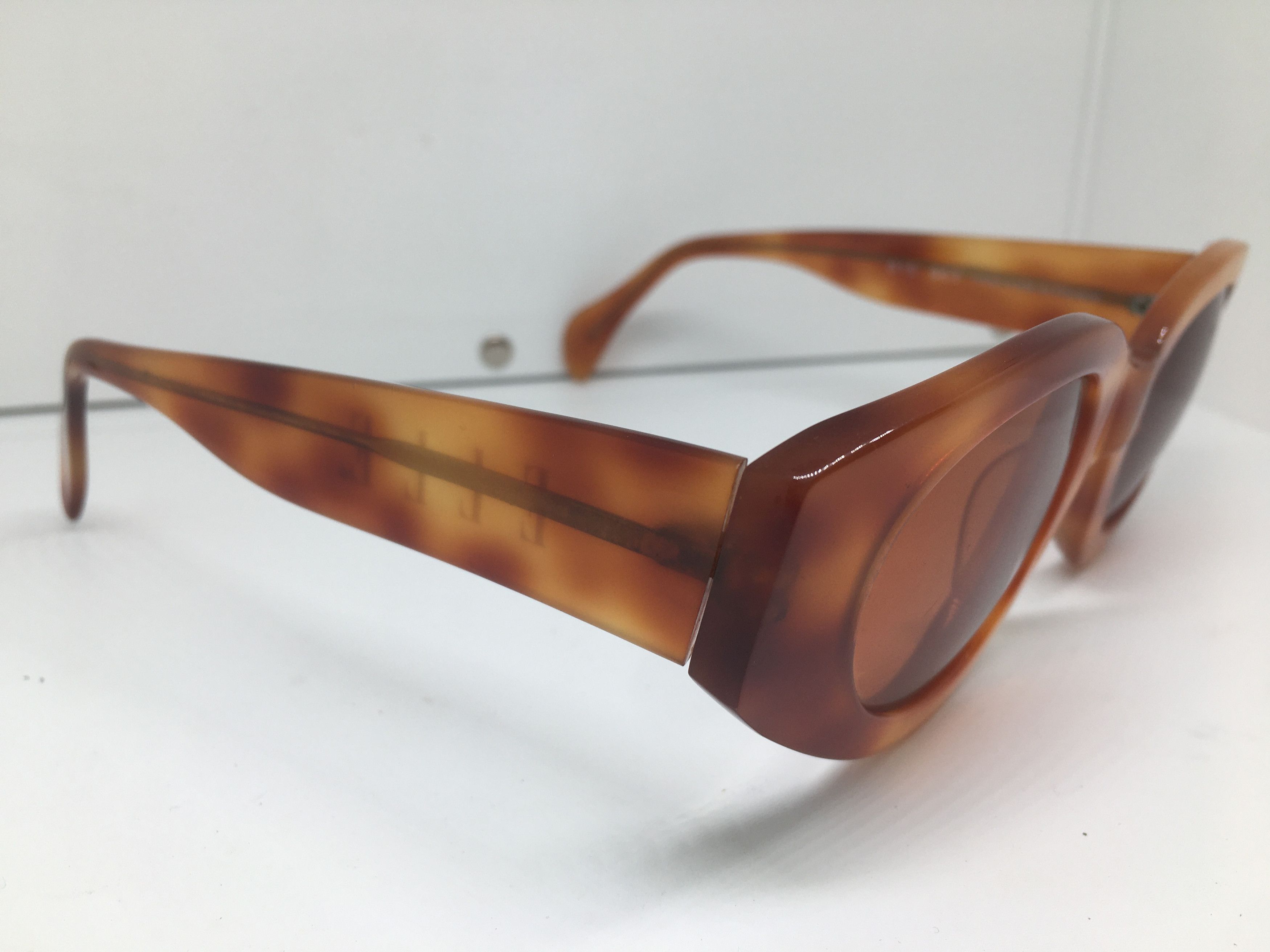 Vintage Vintage ELLE Tokyo Tortoise Sunglasses Frame Made in France Size ONE SIZE - 2 Thumbnail