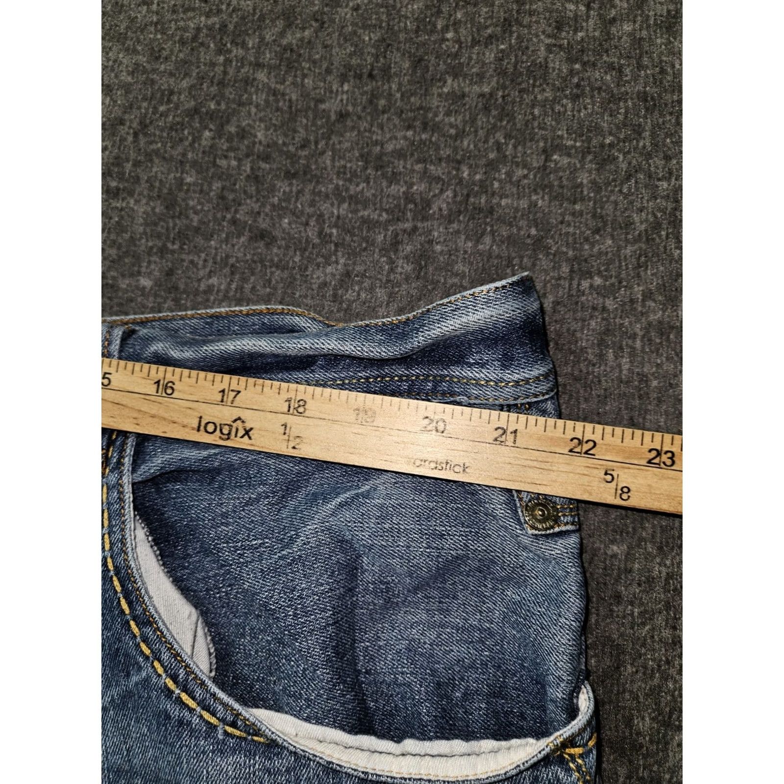 Rocawear VINTAGE Rocawear Baggy Jeans Mens 44x32 Blue High Rise 90s Hip Hop Y2K Wide-Leg Denim Pocket Distressed Easy Care Regular Size 44 Mens Size US 44 / EU 60 - 3 Thumbnail