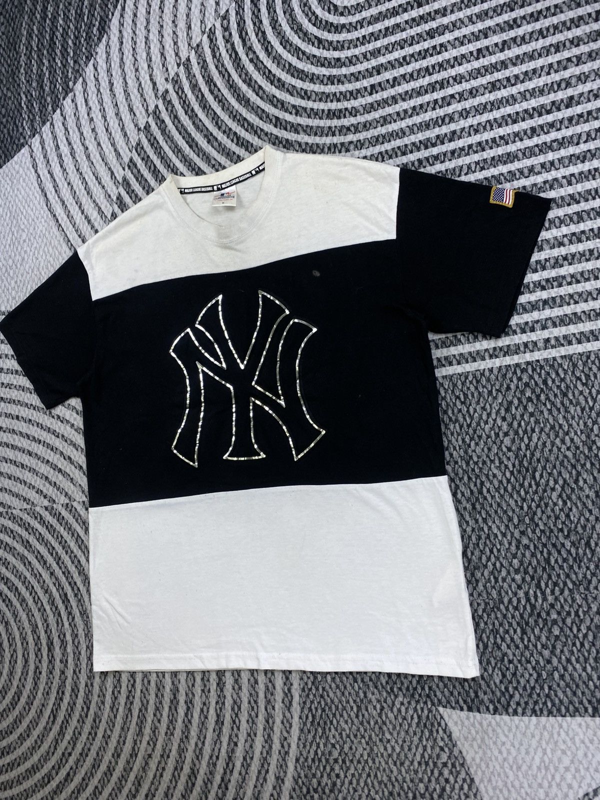New York Yankees Vtg Yankees Big Logo Block Color Shortsleeve Shirt Size US M / EU 48-50 / 2 - 4 Thumbnail