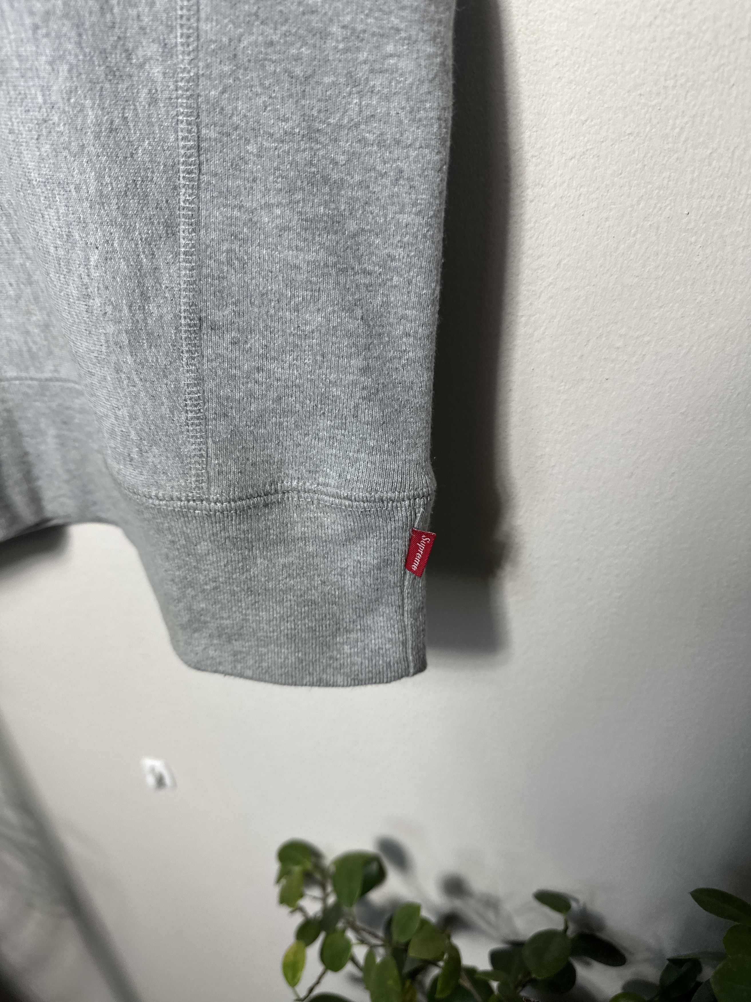 Supreme Supreme grey arc logo sweatshirt size M Size US M / EU 48-50 / 2 - 6 Thumbnail