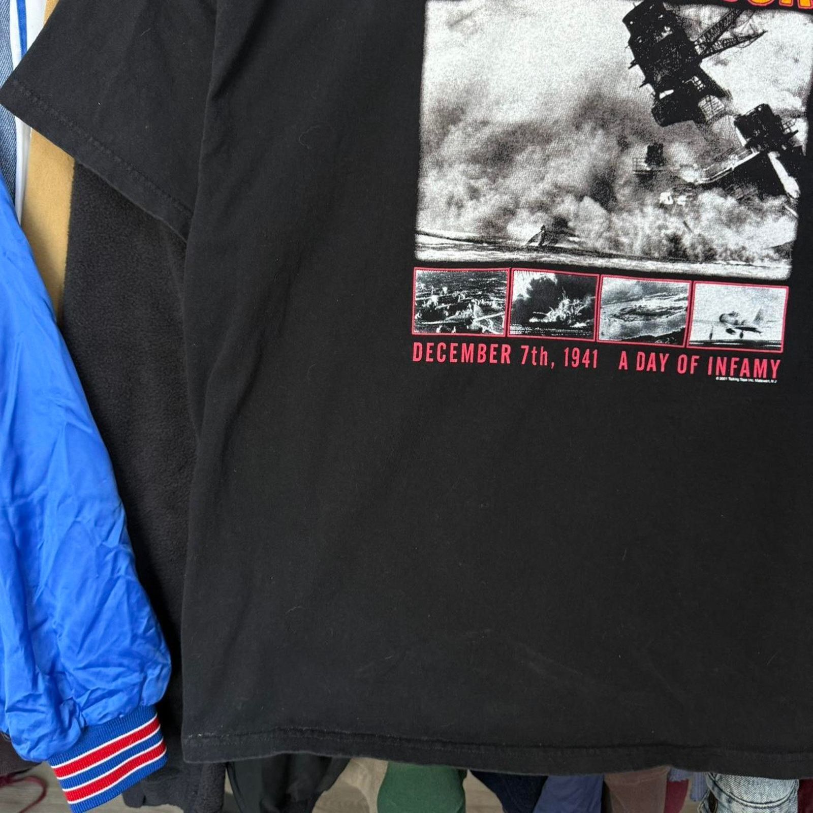 Other Vintage 2001 Pearl Harbor Memorial day of Infamy T-Shirt Size US XXL / EU 58 / 5 - 4 Thumbnail