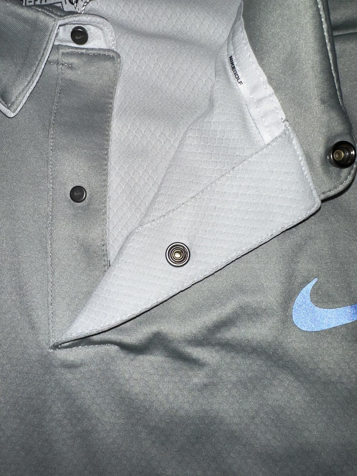 Nike Employee Exclusive Rare Nike Men's Momentum Fly UV Reveal EKIN Golf Polo Shirt Size US M / EU 48-50 / 2 - 6 Thumbnail