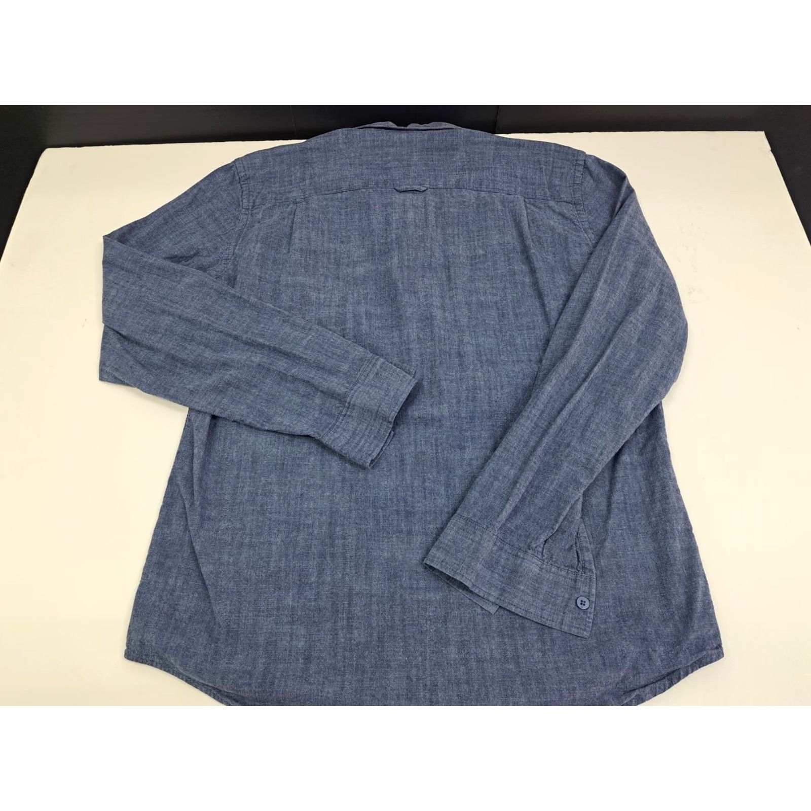 Hurley Hurley Mens Button-Up Shirt Blue Denim Long Sleeve L Large Collared Patch Logo Size US L / EU 52-54 / 3 - 4 Thumbnail