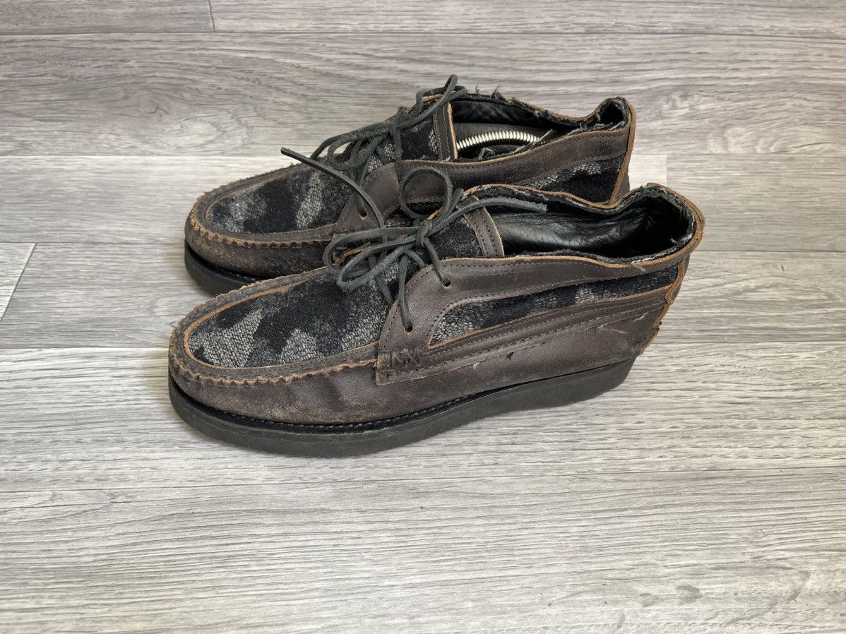 Yuketen Yuketen black camo moccasin moc toe leather shoes Size US 10 / EU 43 - 6 Thumbnail