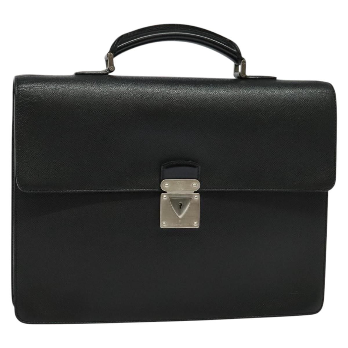 Louis Vuitton Louis Vuitton Neo Robusto 1 Taiga Leather Size ONE SIZE - 1 Thumbnail