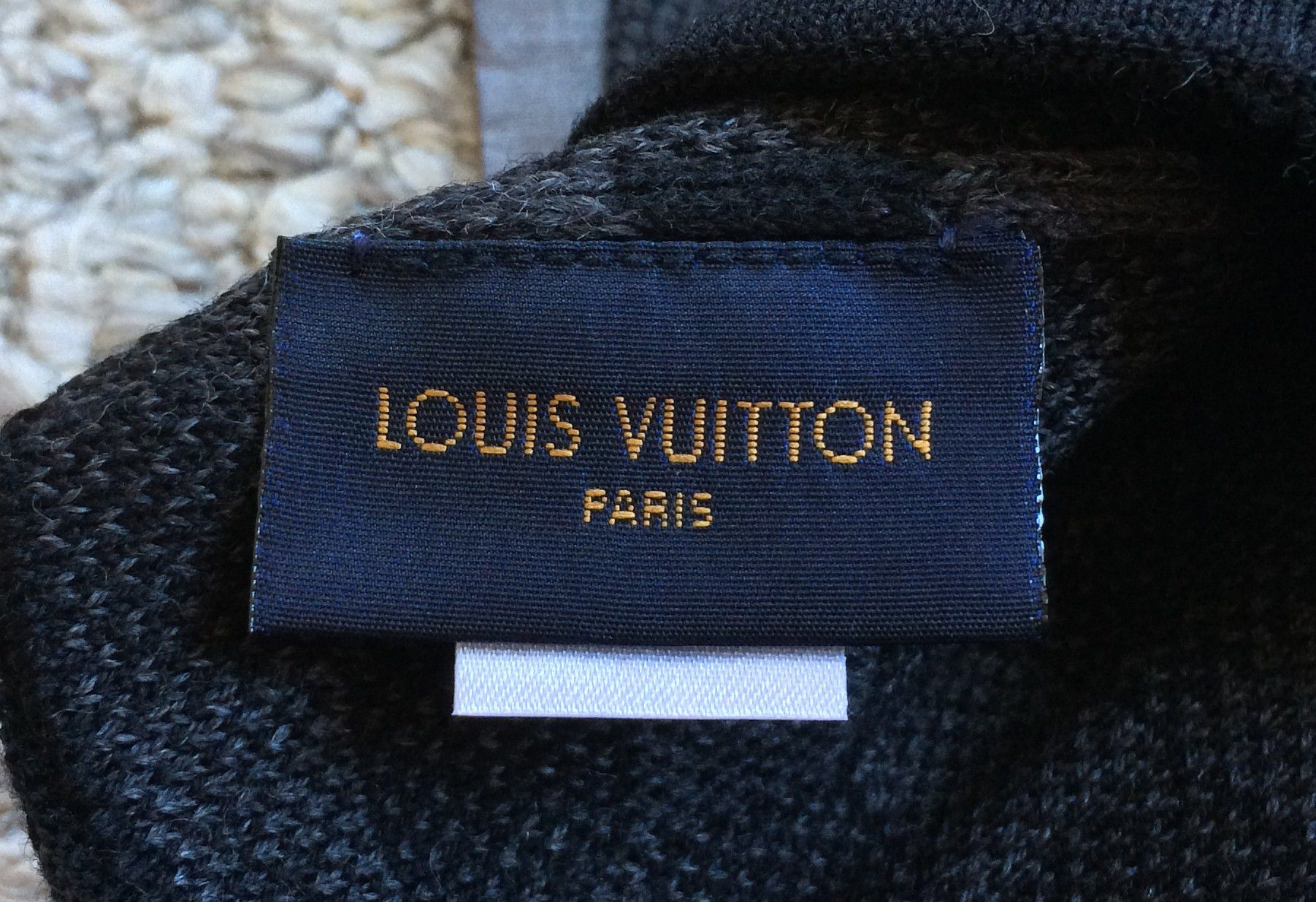 Louis Vuitton Louis Vuitton Damier Graffiti Logo Beanie Hat Size ONE SIZE - 4 Thumbnail