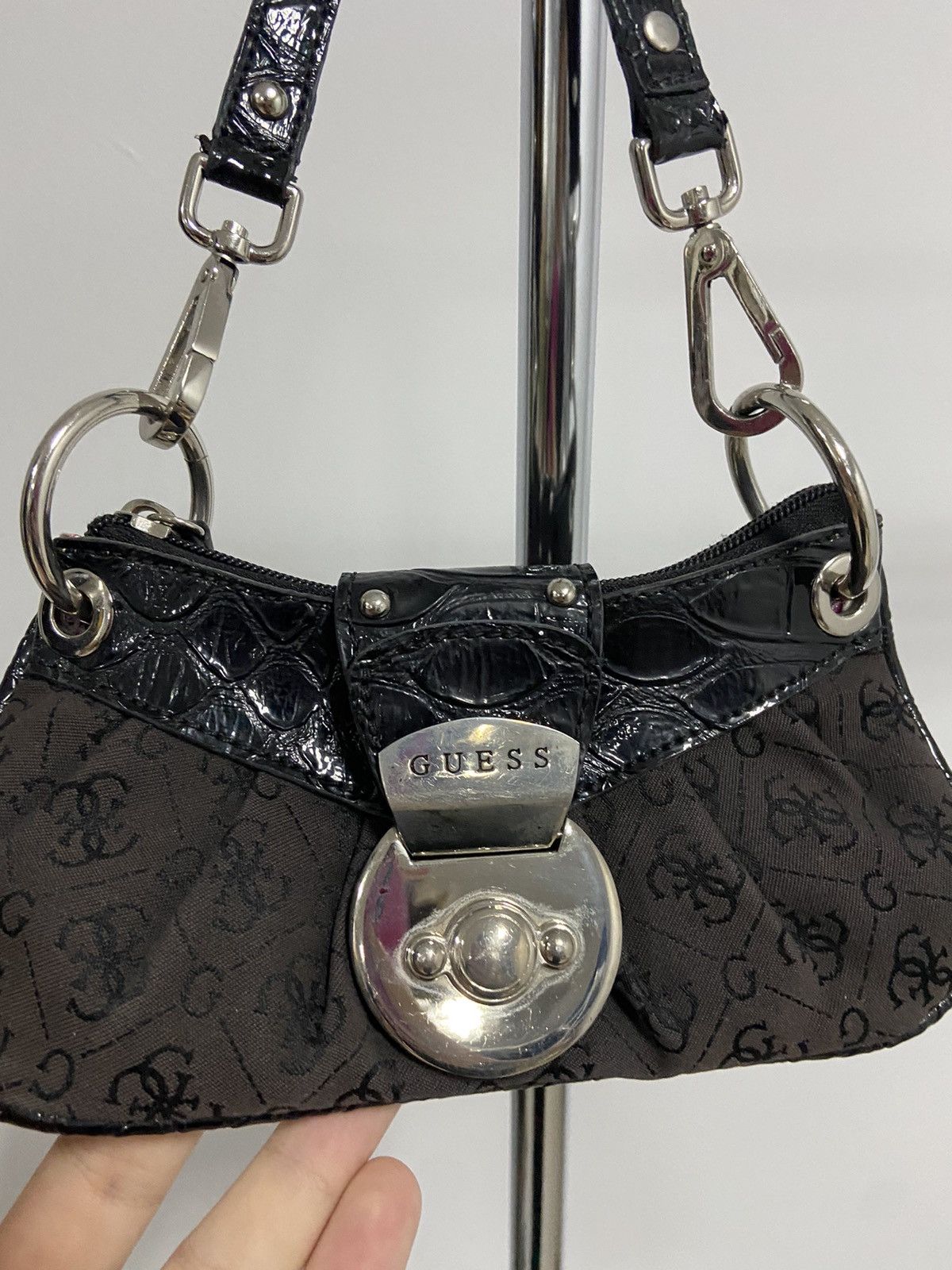 Guess × Vintage Guess Vintage small Bag monogram logo Size ONE SIZE - 3 Thumbnail