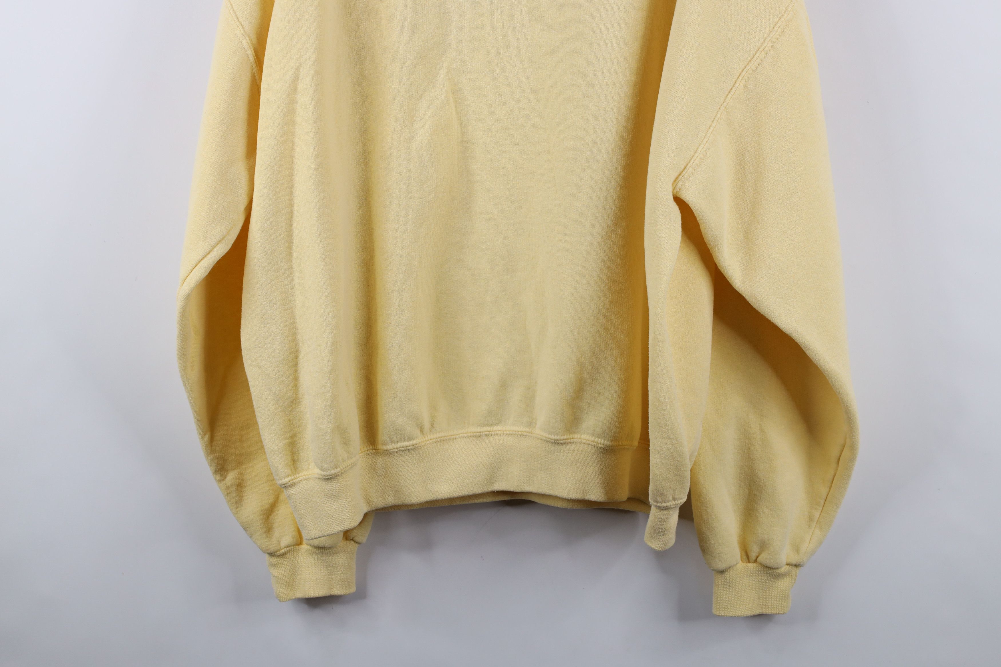 Vintage Vintage 90s Streetwear Kitten Flower Heart Sweatshirt Yellow Size US XXL / EU 58 / 5 - 14 Thumbnail