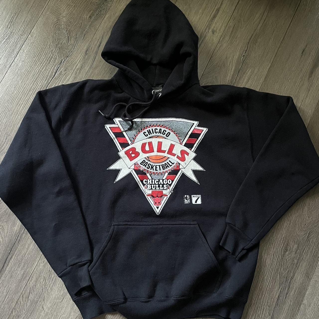 Logo 7 VINTAGE 90s NBA Chicago Bulls basketball logo7 JORDAN hoodie Size US M / EU 48-50 / 2 - 1 Thumbnail