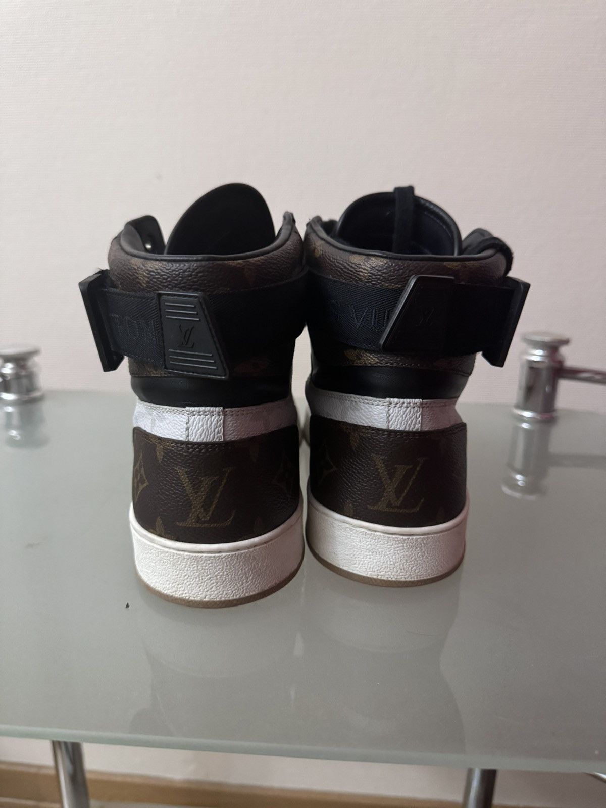 Louis Vuitton Louis vuitton rivoli Size US 8 / EU 41 - 5 Thumbnail