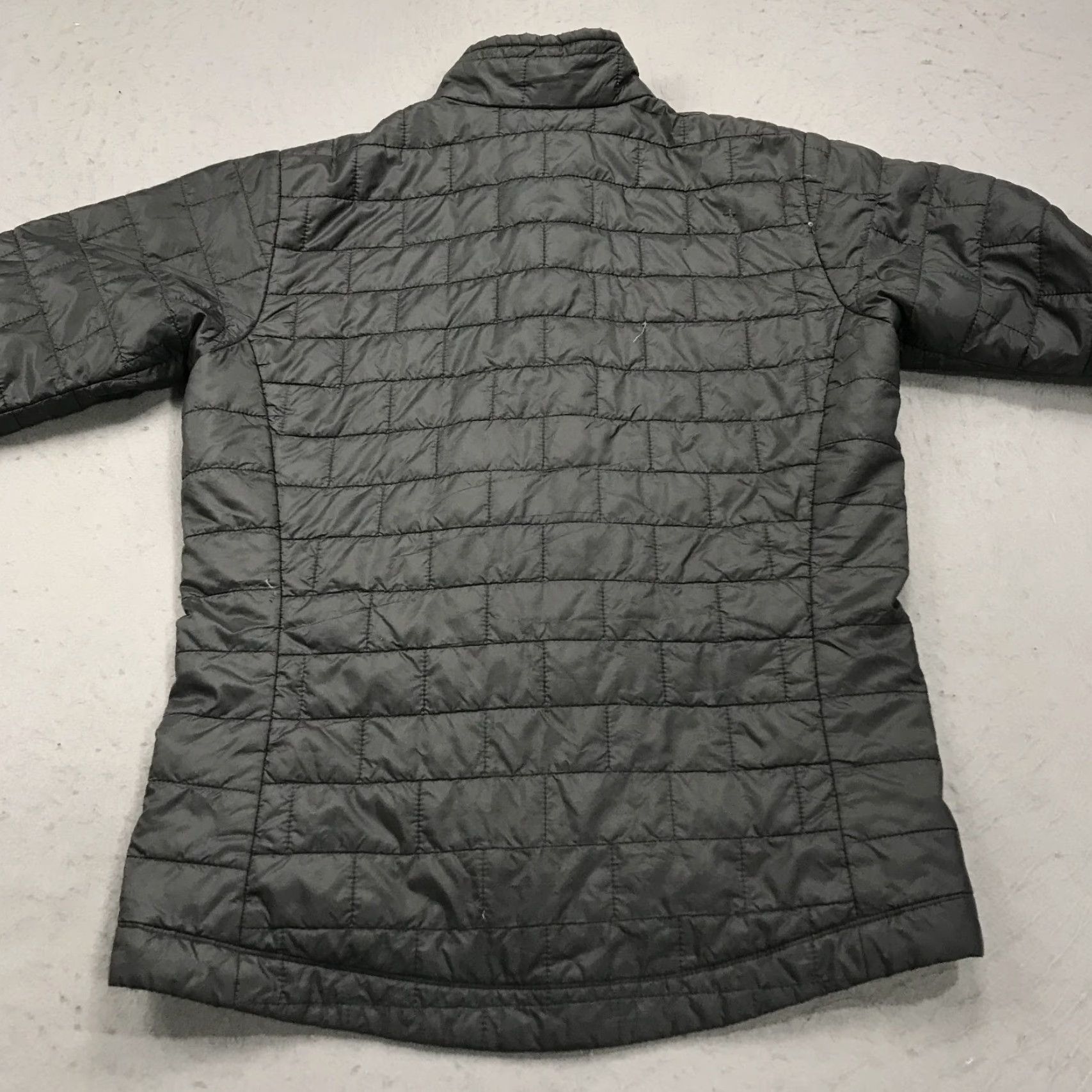 Patagonia Patagonia Jacket Mens Small Gray Nano Puff Primaloft Full Zip Puffer Logo Hiking Size US S / EU 44-46 / 1 - 7 Thumbnail