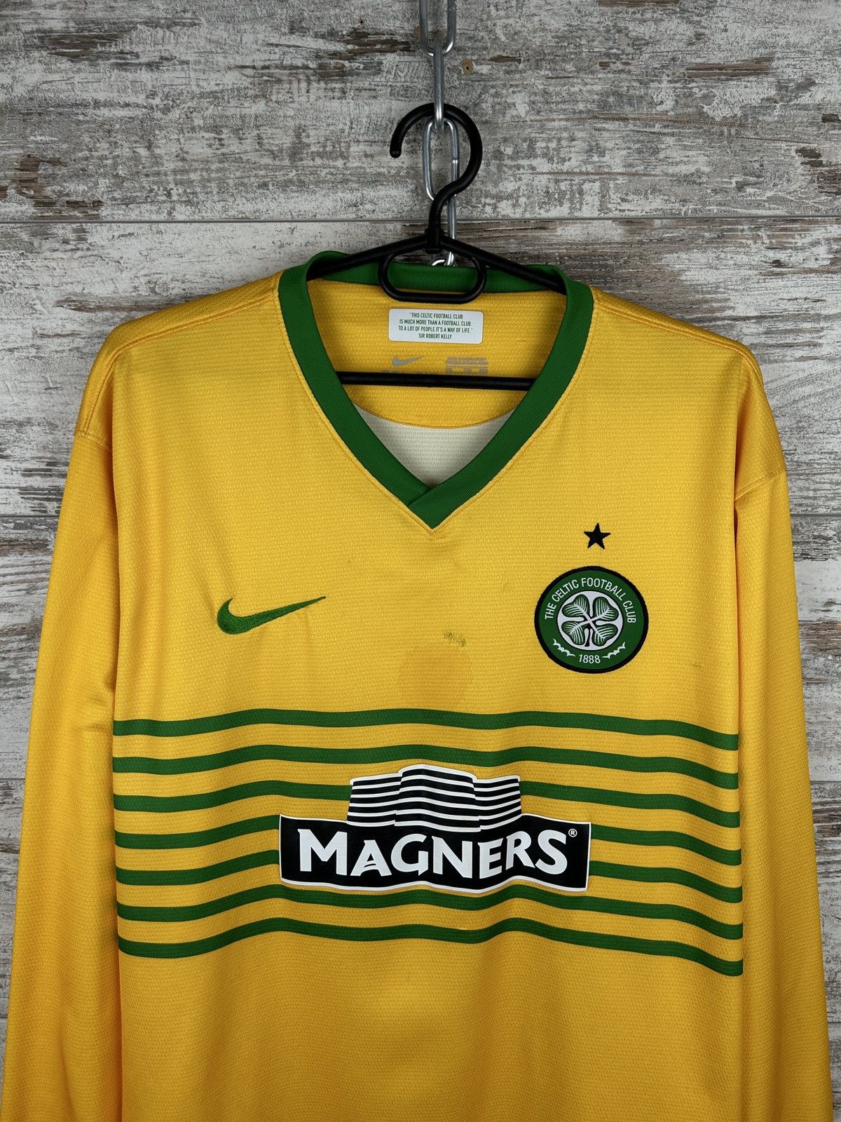 Nike Mens Vintage Nike FC Celtic T Shirt home away soccer jersey Size US XXL / EU 58 / 5 - 3 Thumbnail