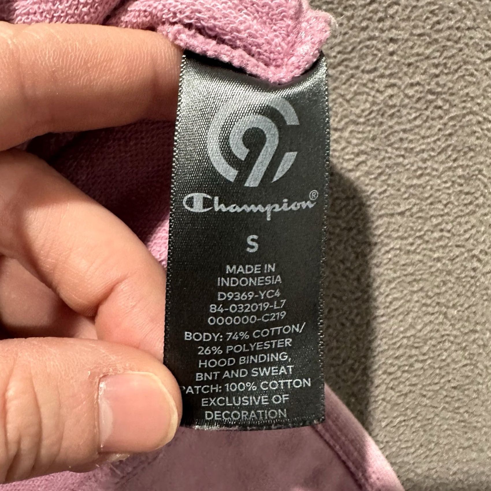 Champion Champion Womens Sleeveless Hoodie Small Pink Pocket Pullover GUC Easy Care Logo Shirt Size S / US 4 / IT 40 - 4 Thumbnail